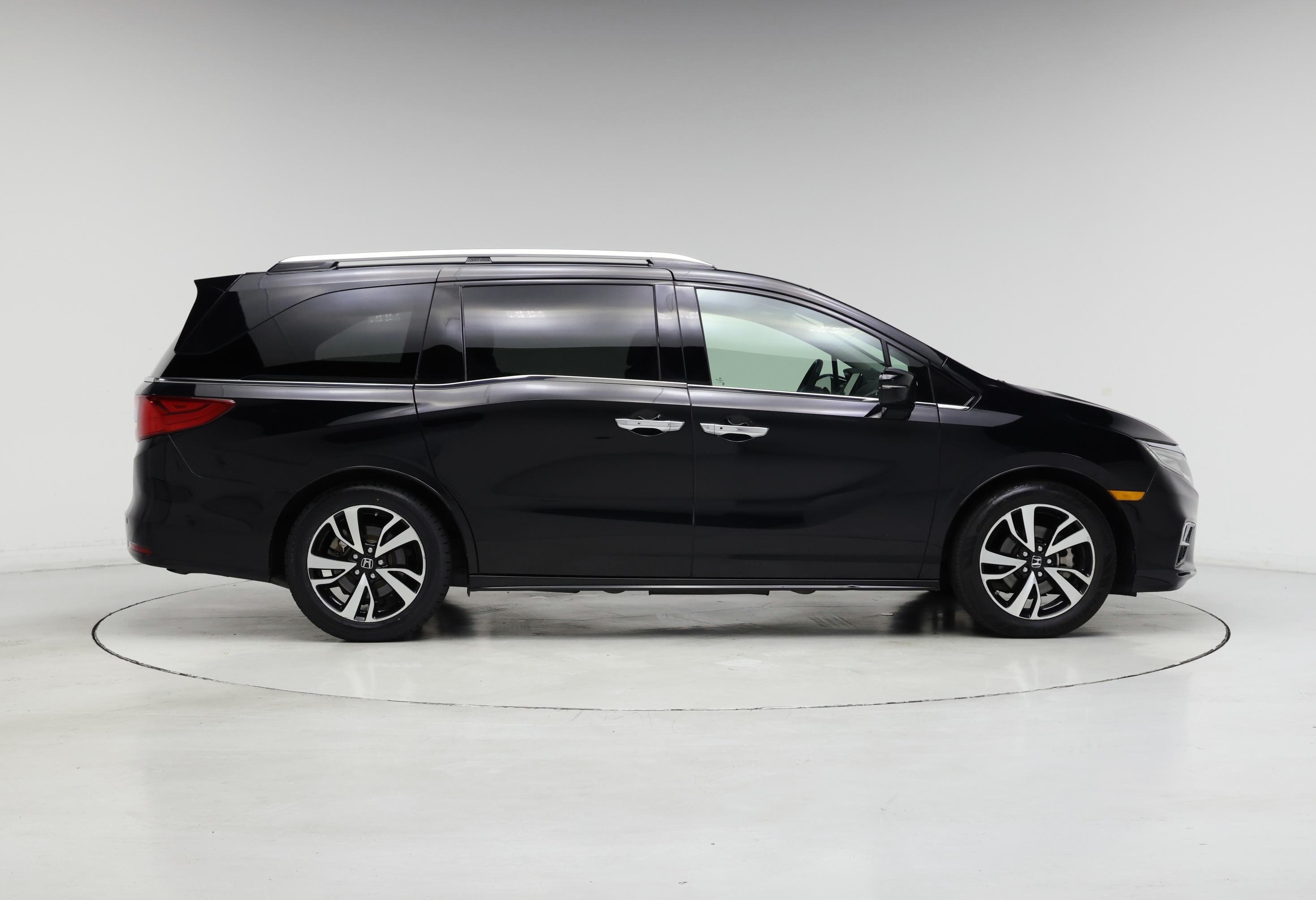 Thumbnail: 2018 Honda Odyssey - 7