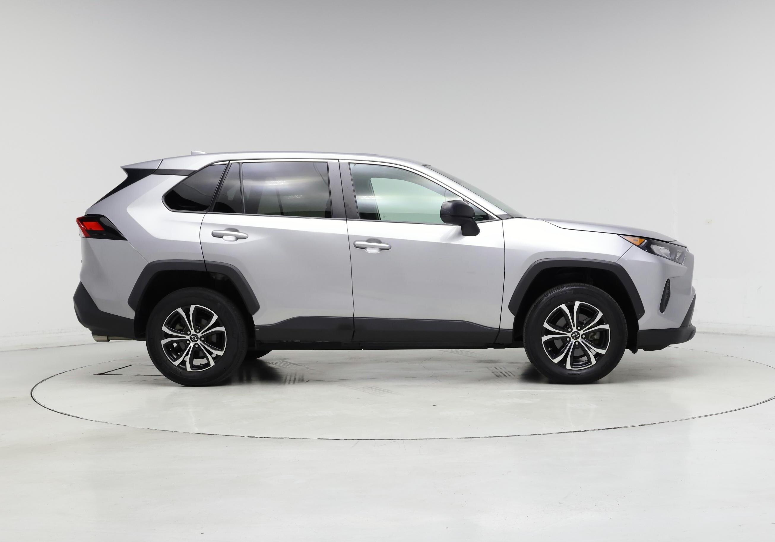 Thumbnail: 2022 Toyota RAV4 - 7