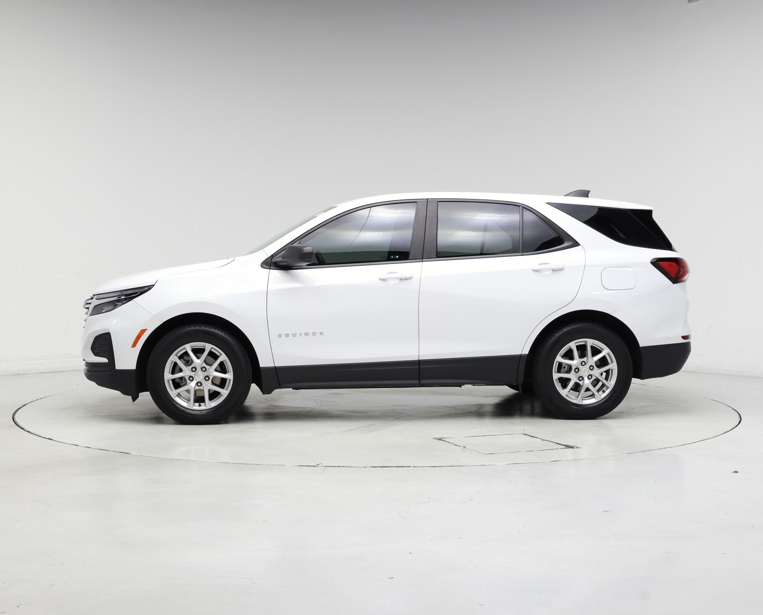 Thumbnail: 2023 Chevrolet Equinox - 3