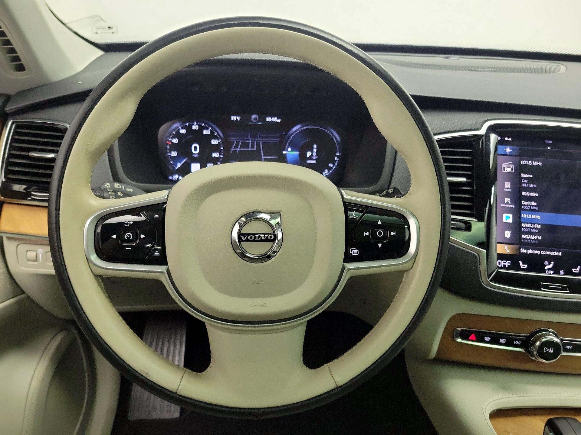Thumbnail: 2022 Volvo XC90 - 10