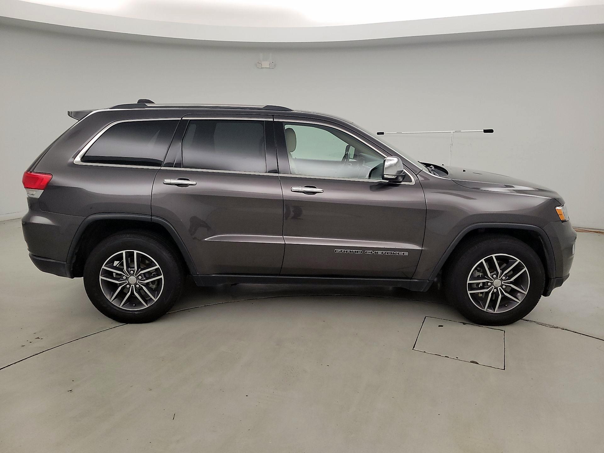 Thumbnail: 2018 Jeep Grand Cherokee - 4