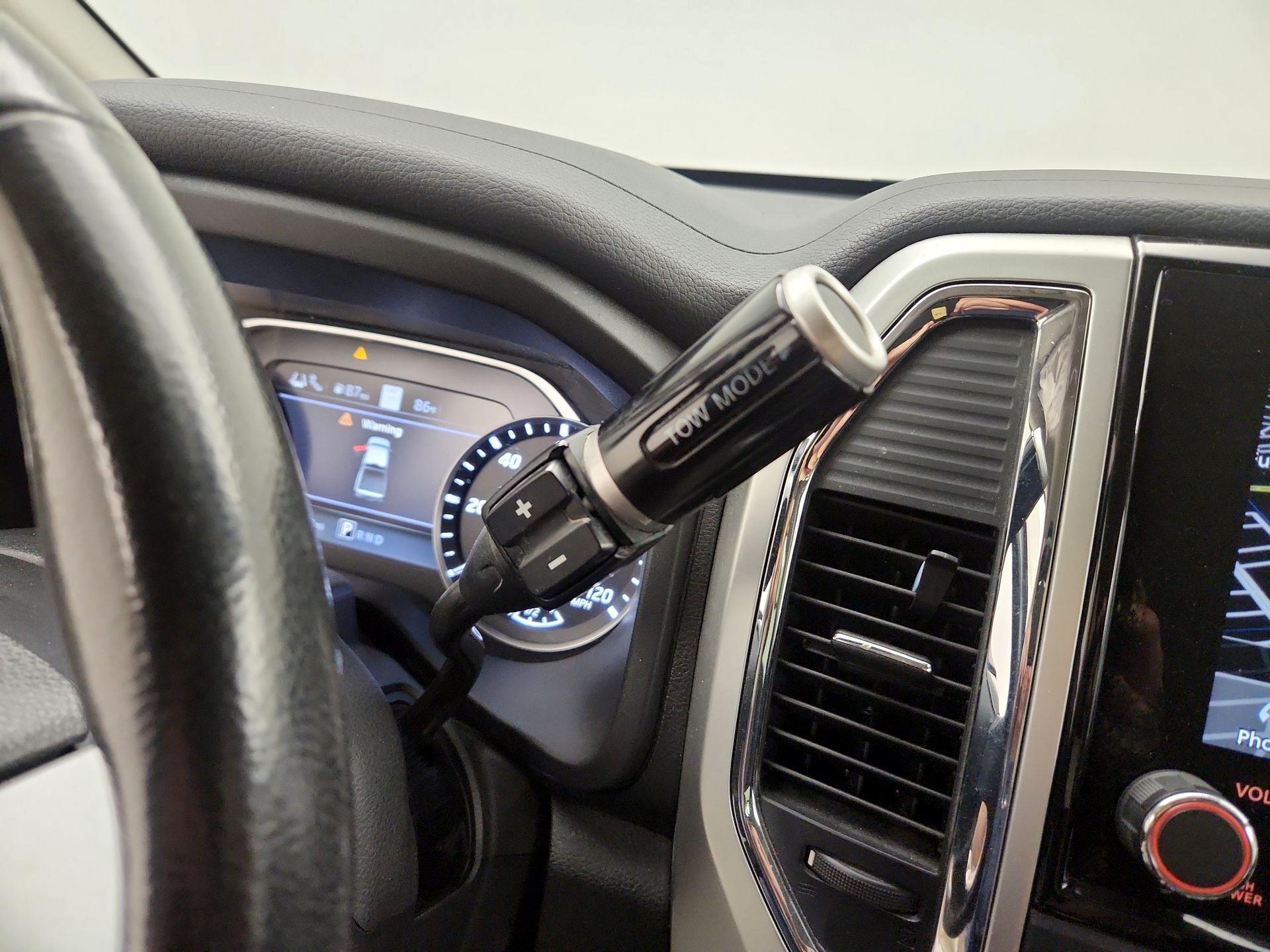 Thumbnail: 2021 Nissan Titan - 17