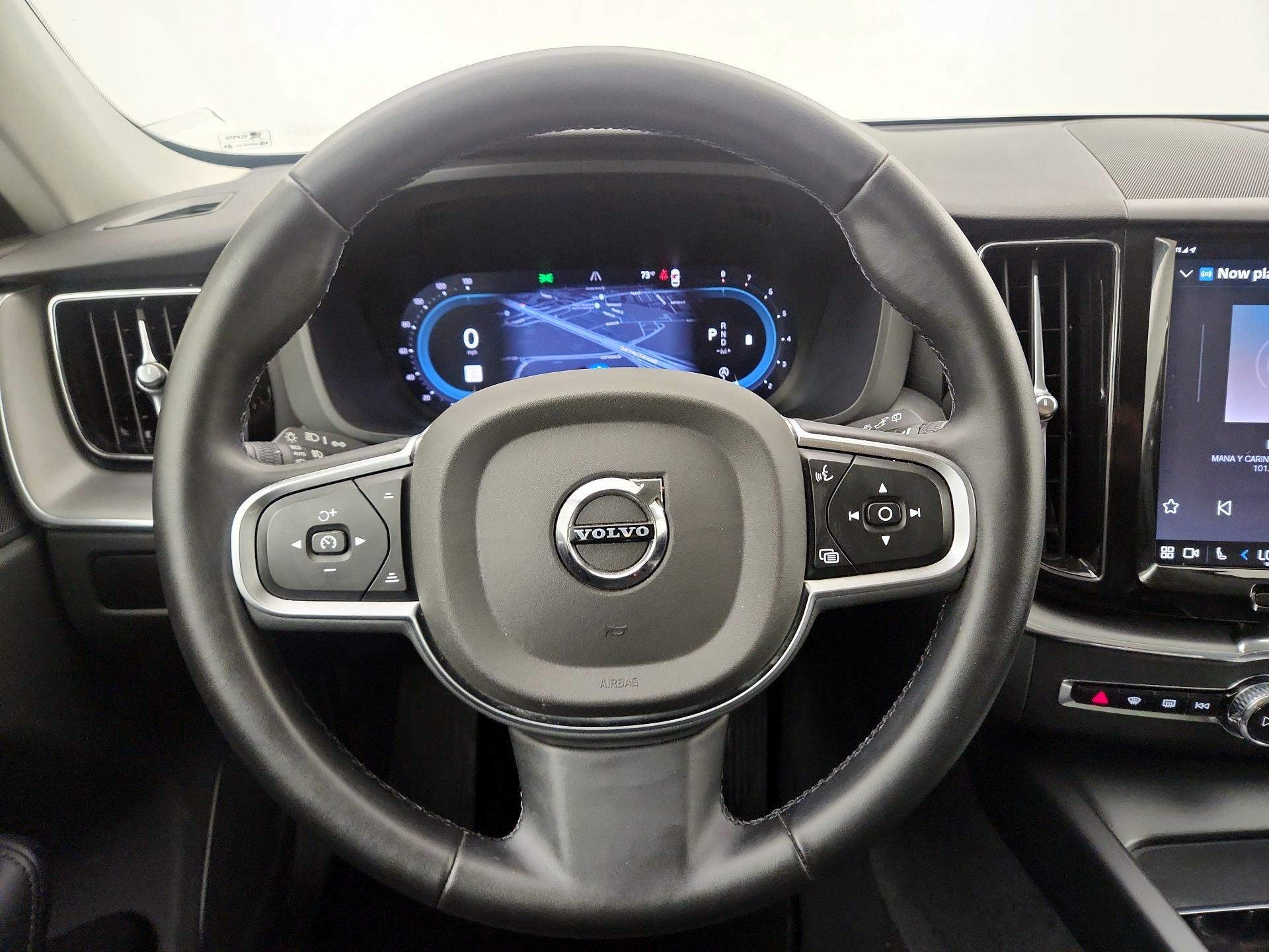 Thumbnail: 2025 Volvo XC60 - 10