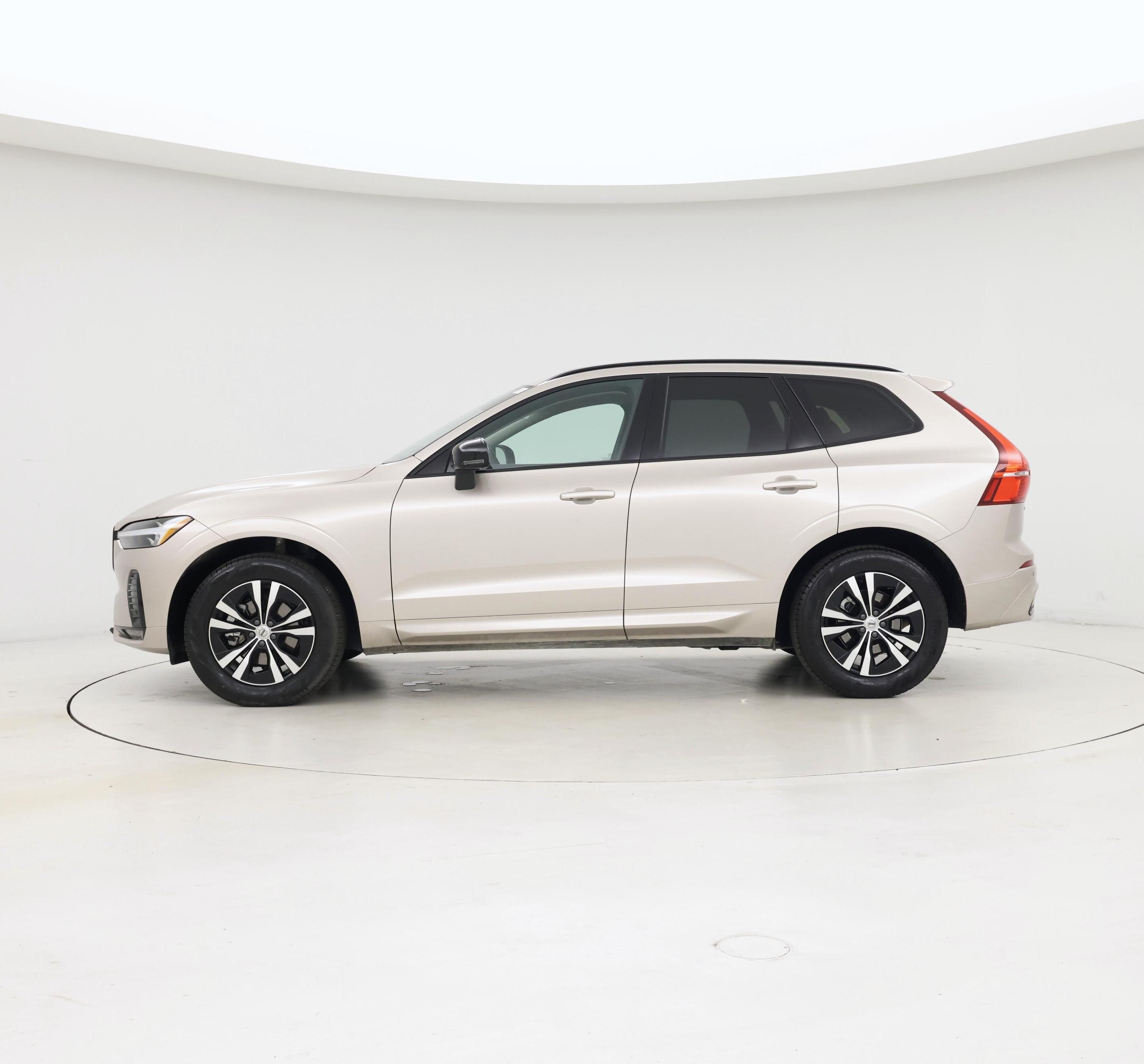 Thumbnail: 2025 Volvo XC60 - 3