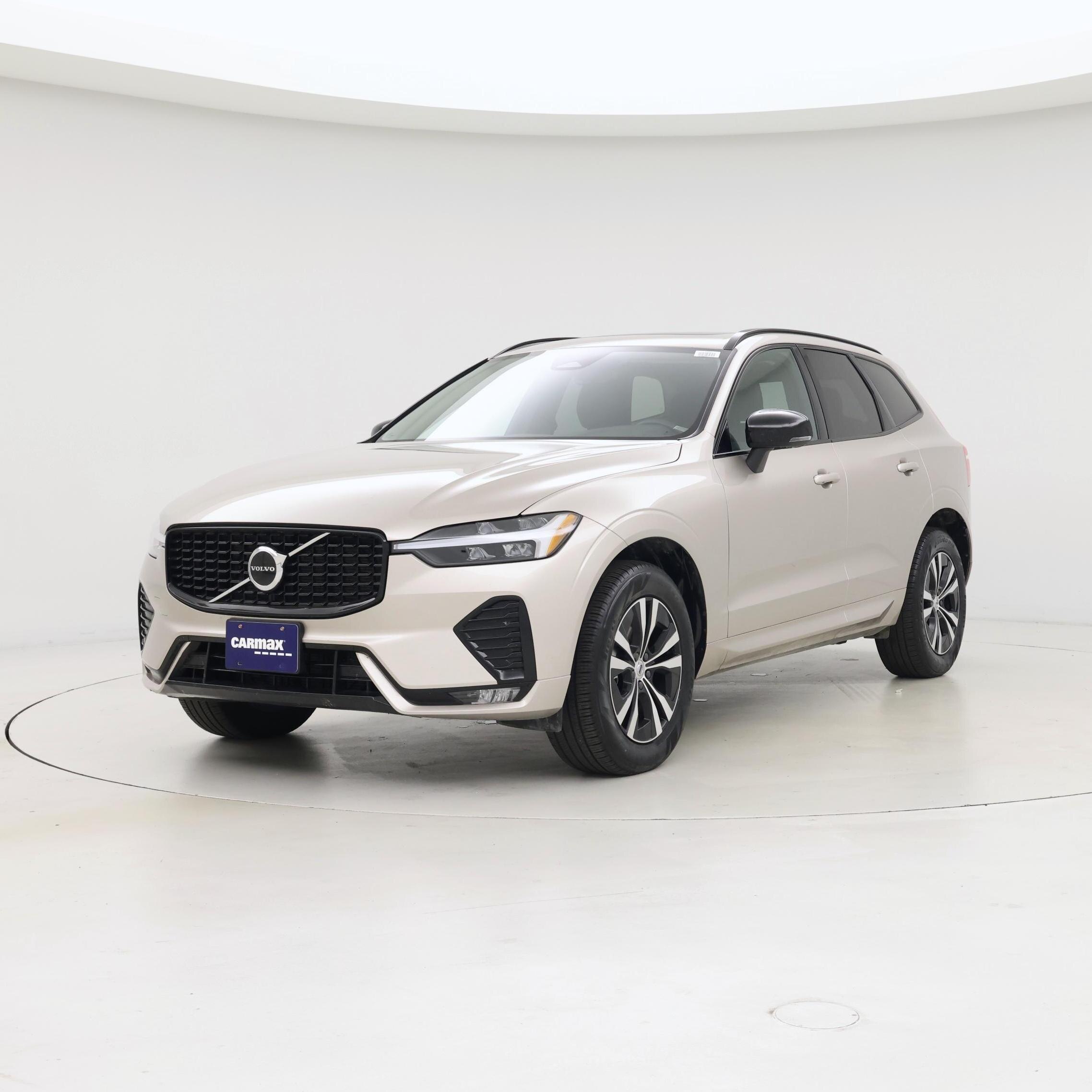 Thumbnail: 2025 Volvo XC60 - 4
