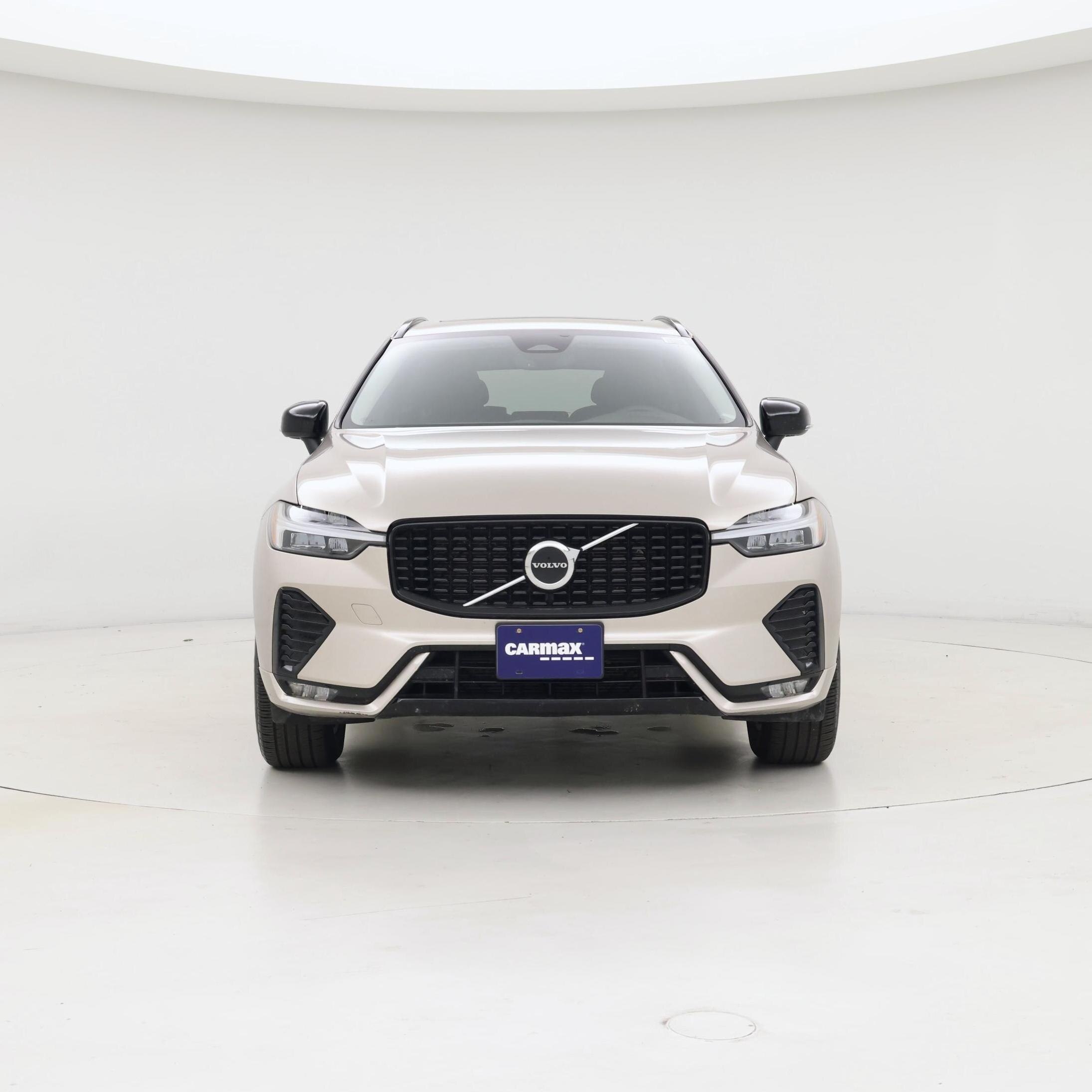 Thumbnail: 2025 Volvo XC60 - 5