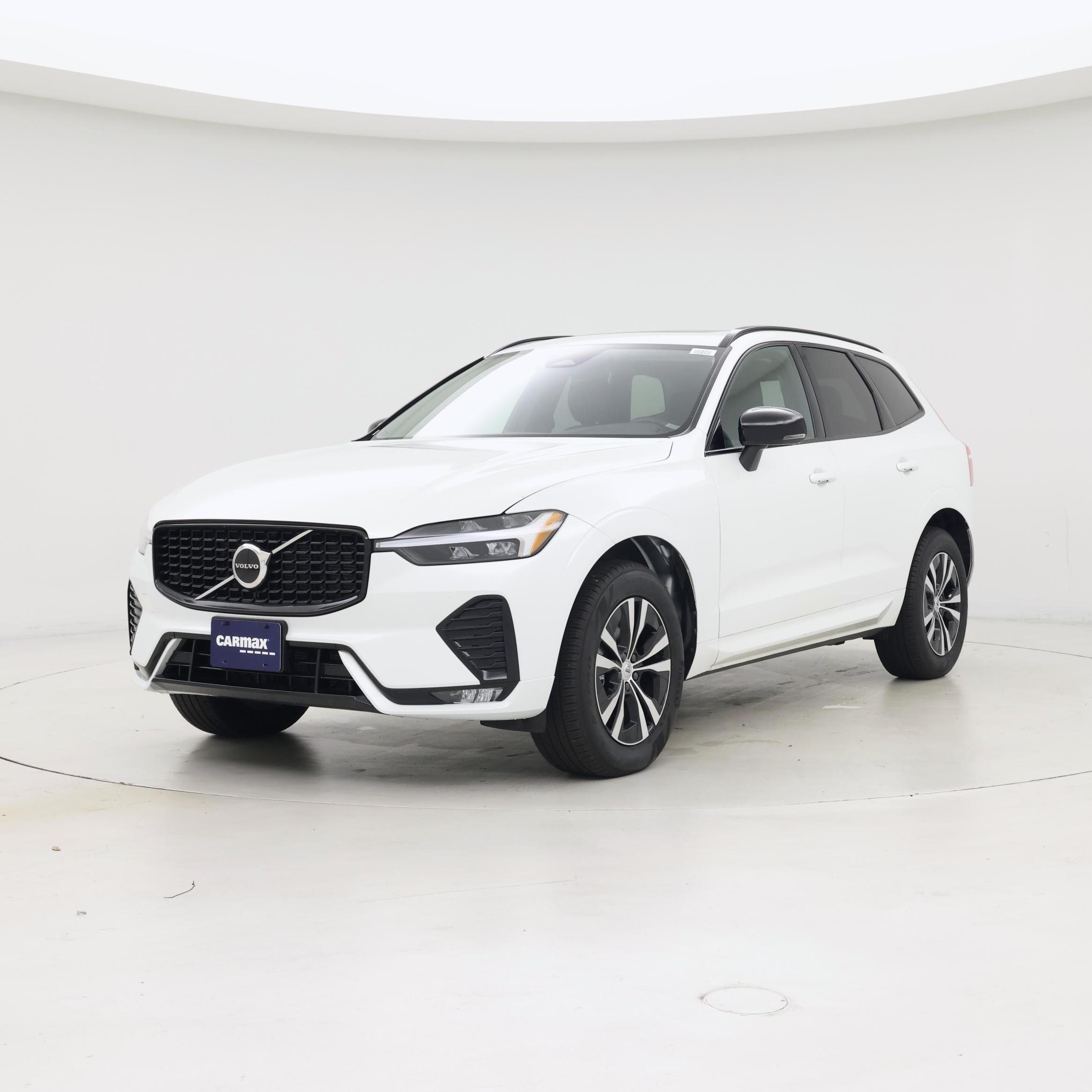 Thumbnail: 2025 Volvo XC60 - 4
