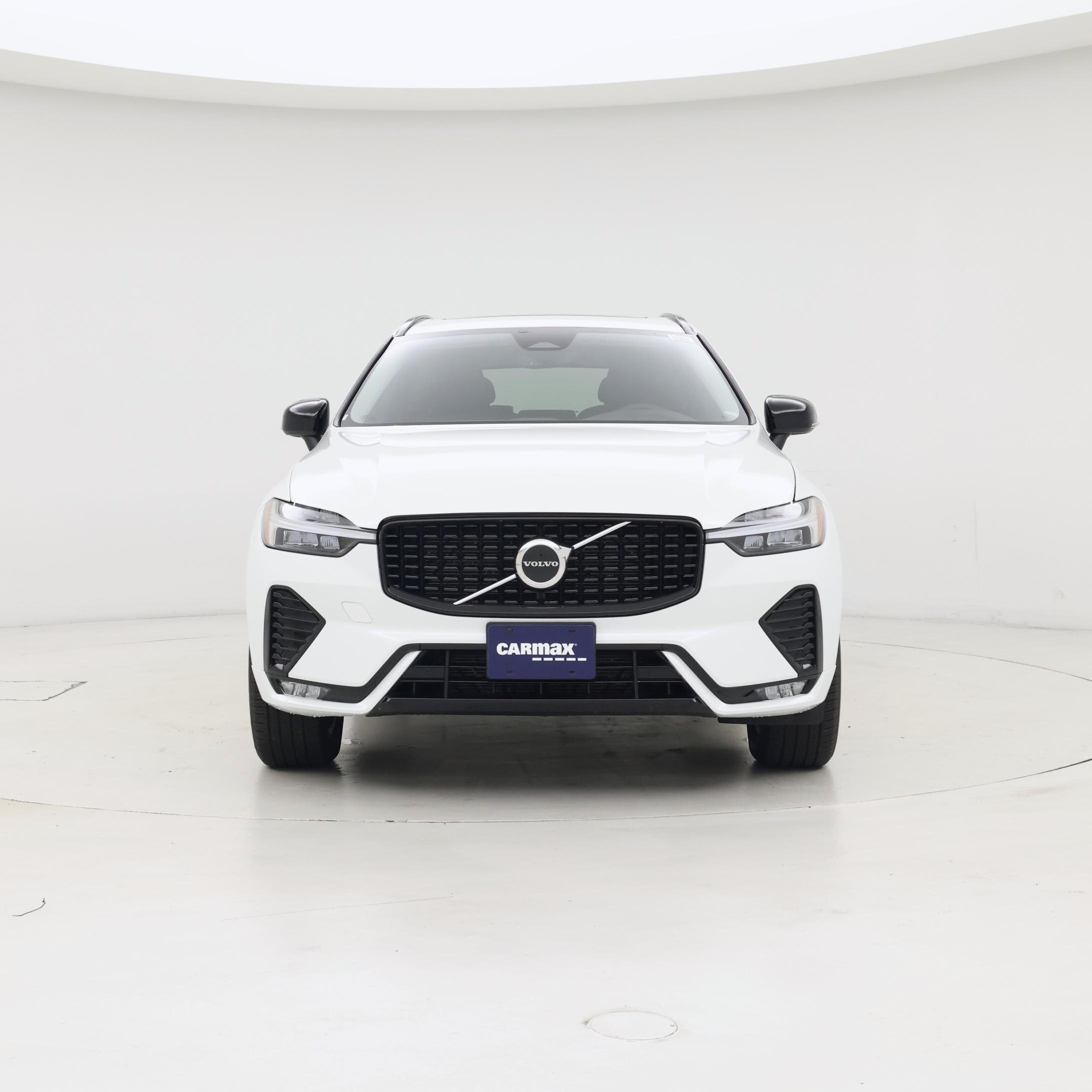 Thumbnail: 2025 Volvo XC60 - 5