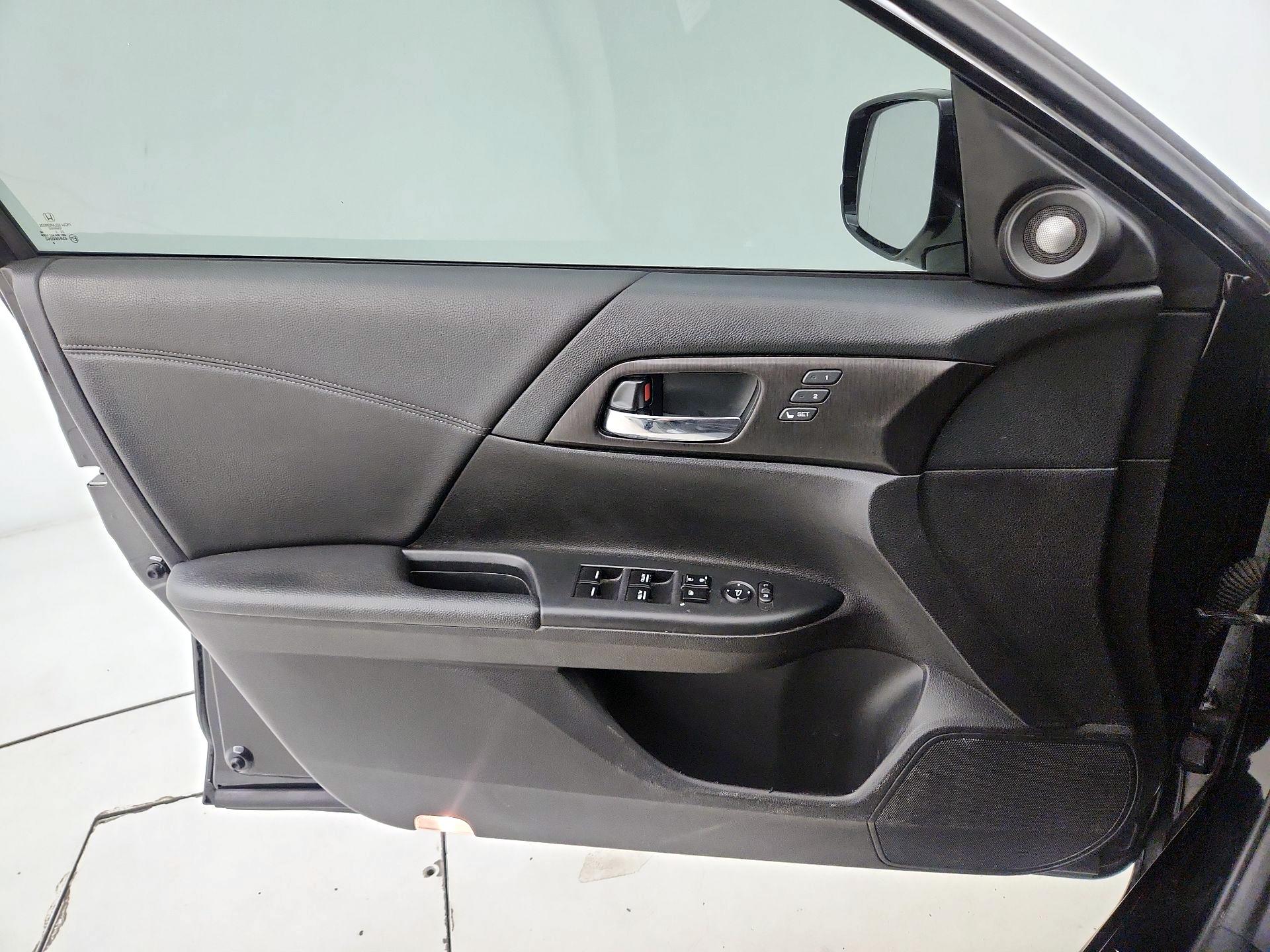 Thumbnail: 2014 Honda Accord - 12