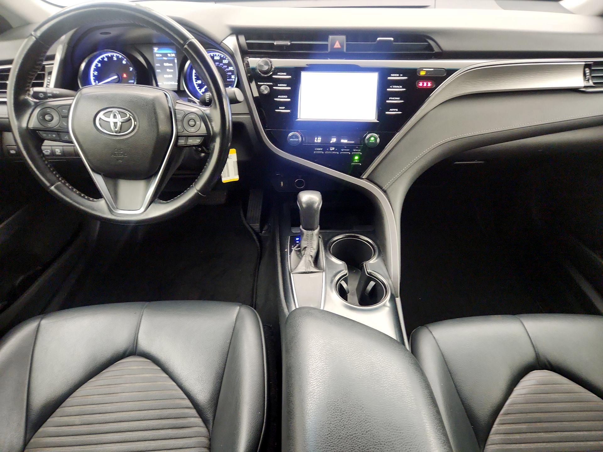Thumbnail: 2019 Toyota Camry - 9