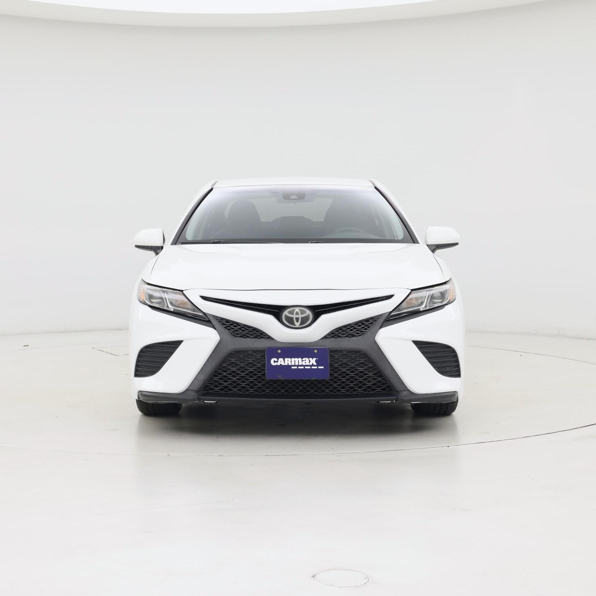 Thumbnail: 2019 Toyota Camry - 5