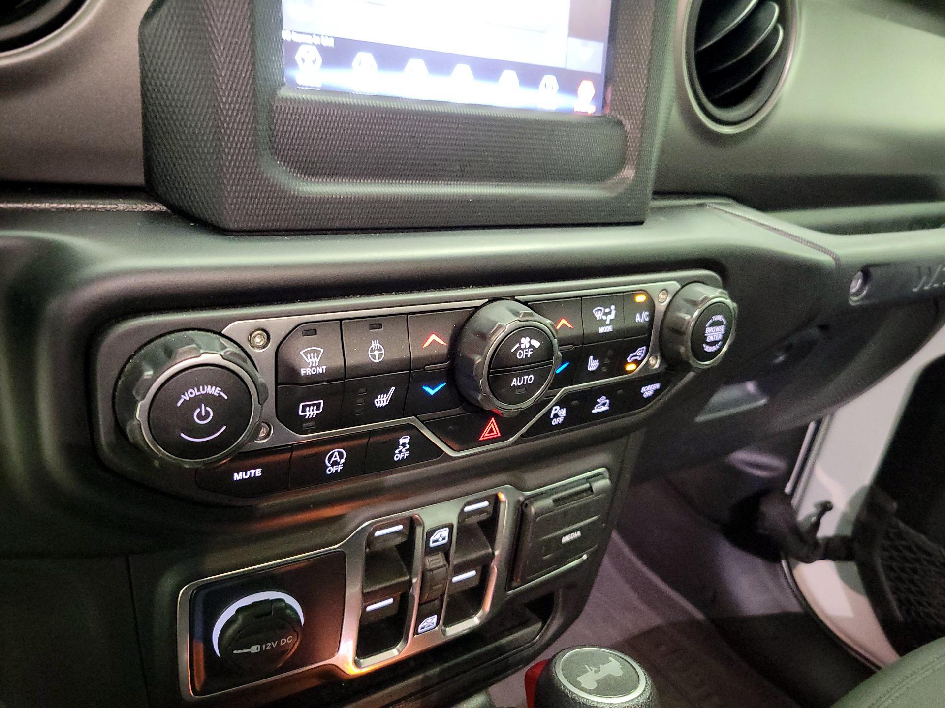 Thumbnail: 2023 Jeep Wrangler - 16