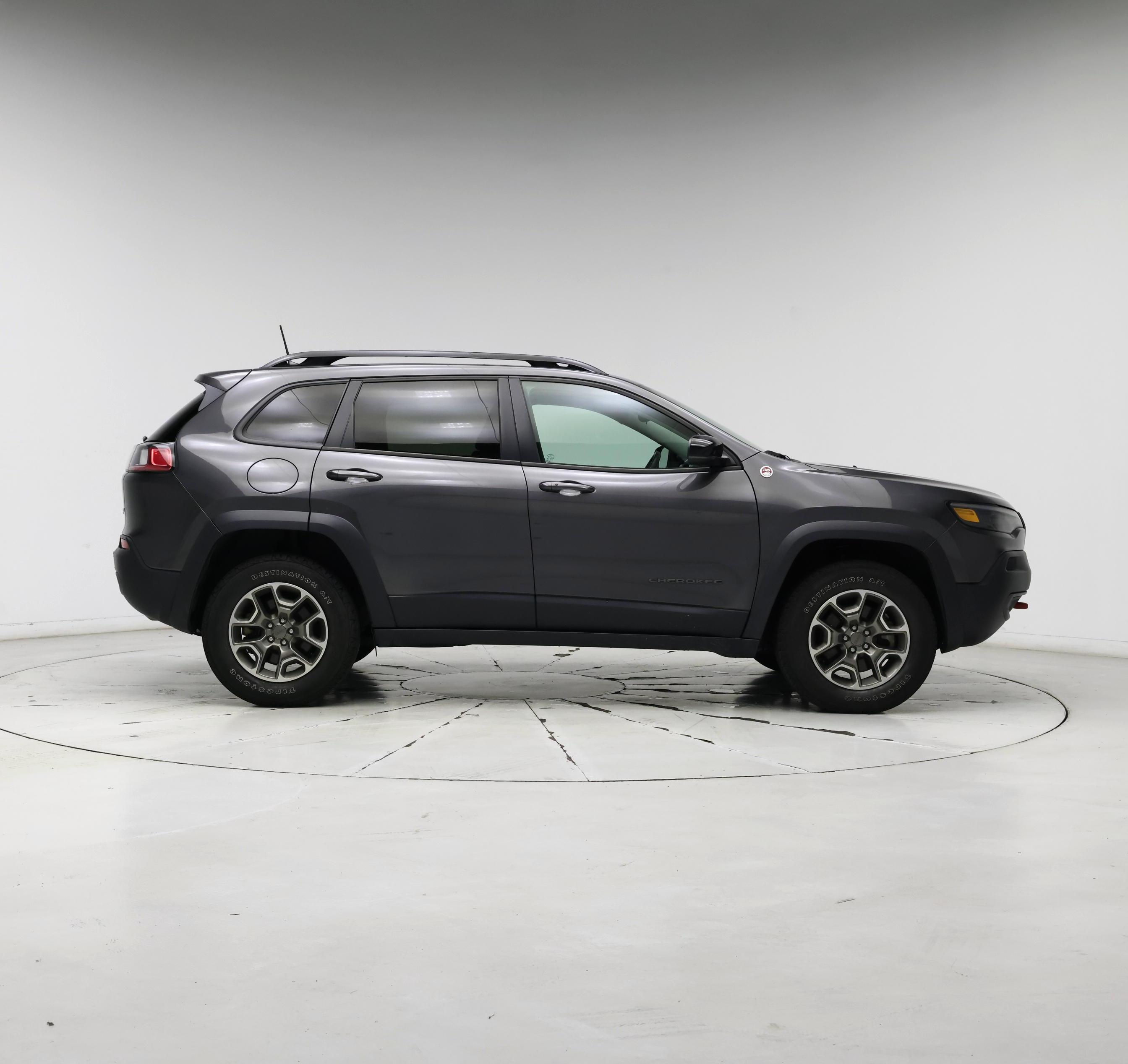 Thumbnail: 2022 Jeep Cherokee - 7