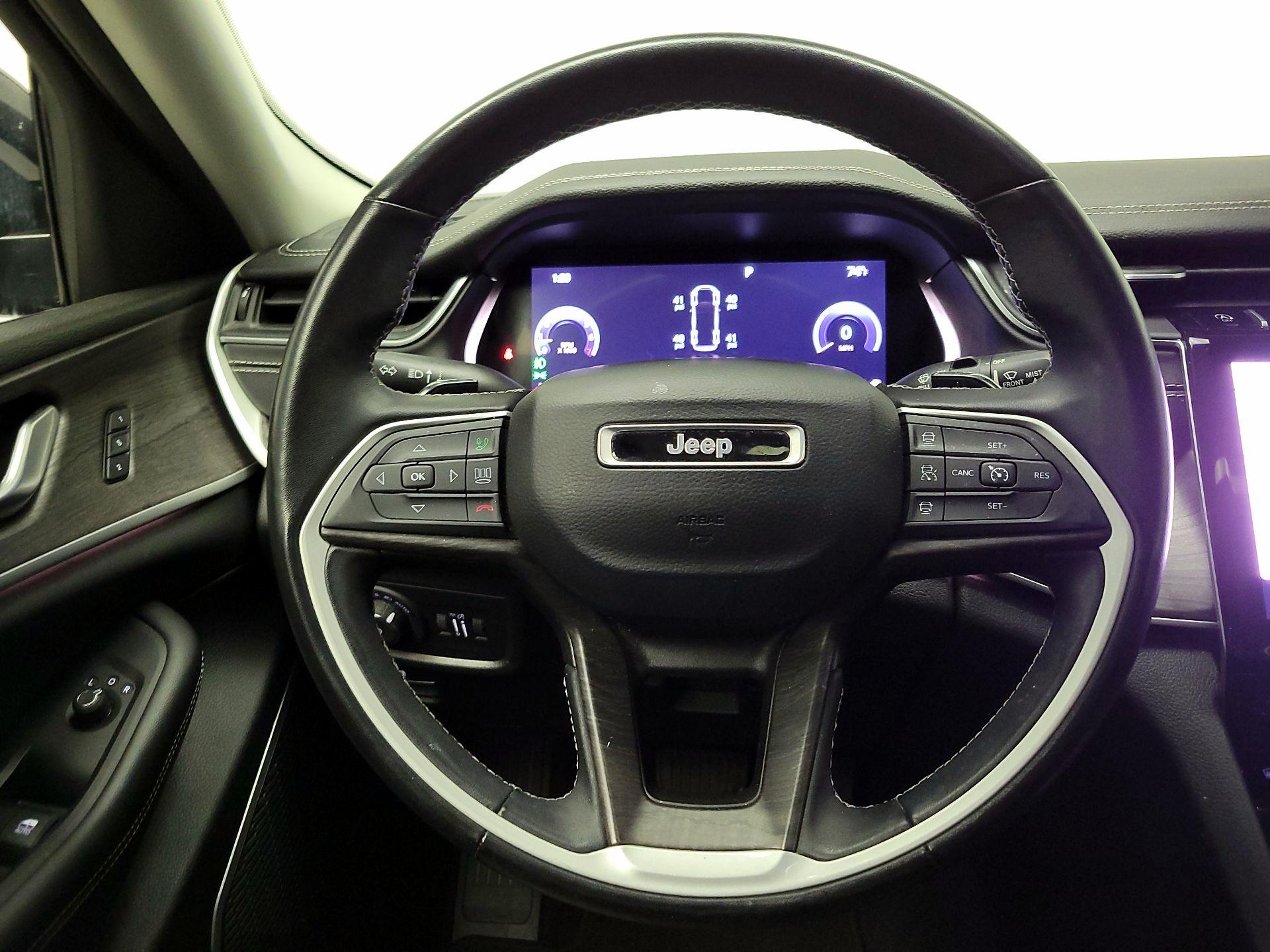 Thumbnail: 2022 Jeep Grand Cherokee - 10