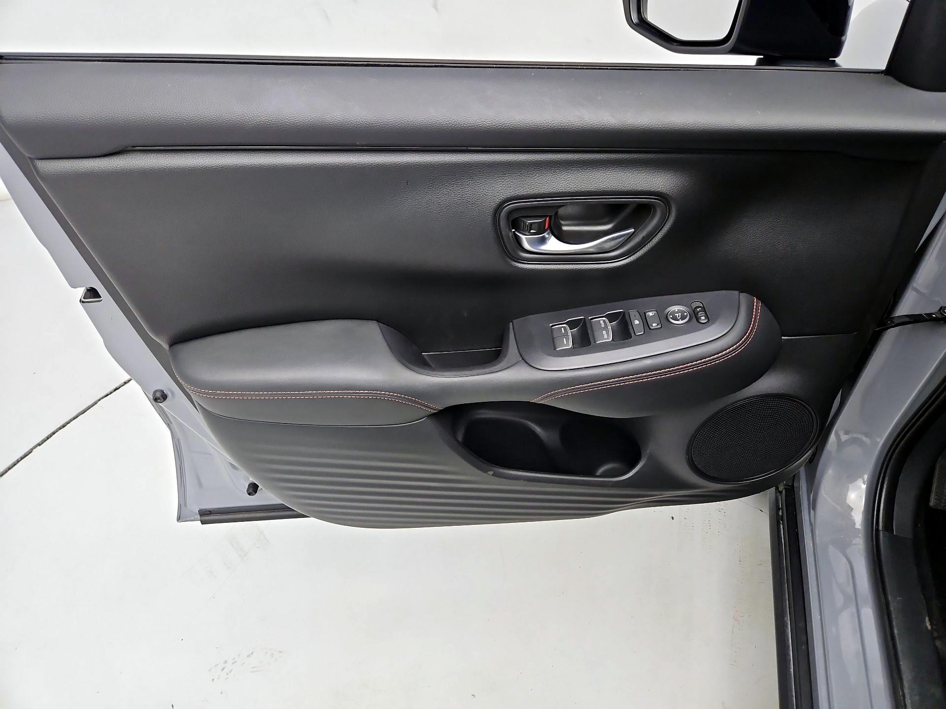 Thumbnail: 2025 Honda HR-V - 12