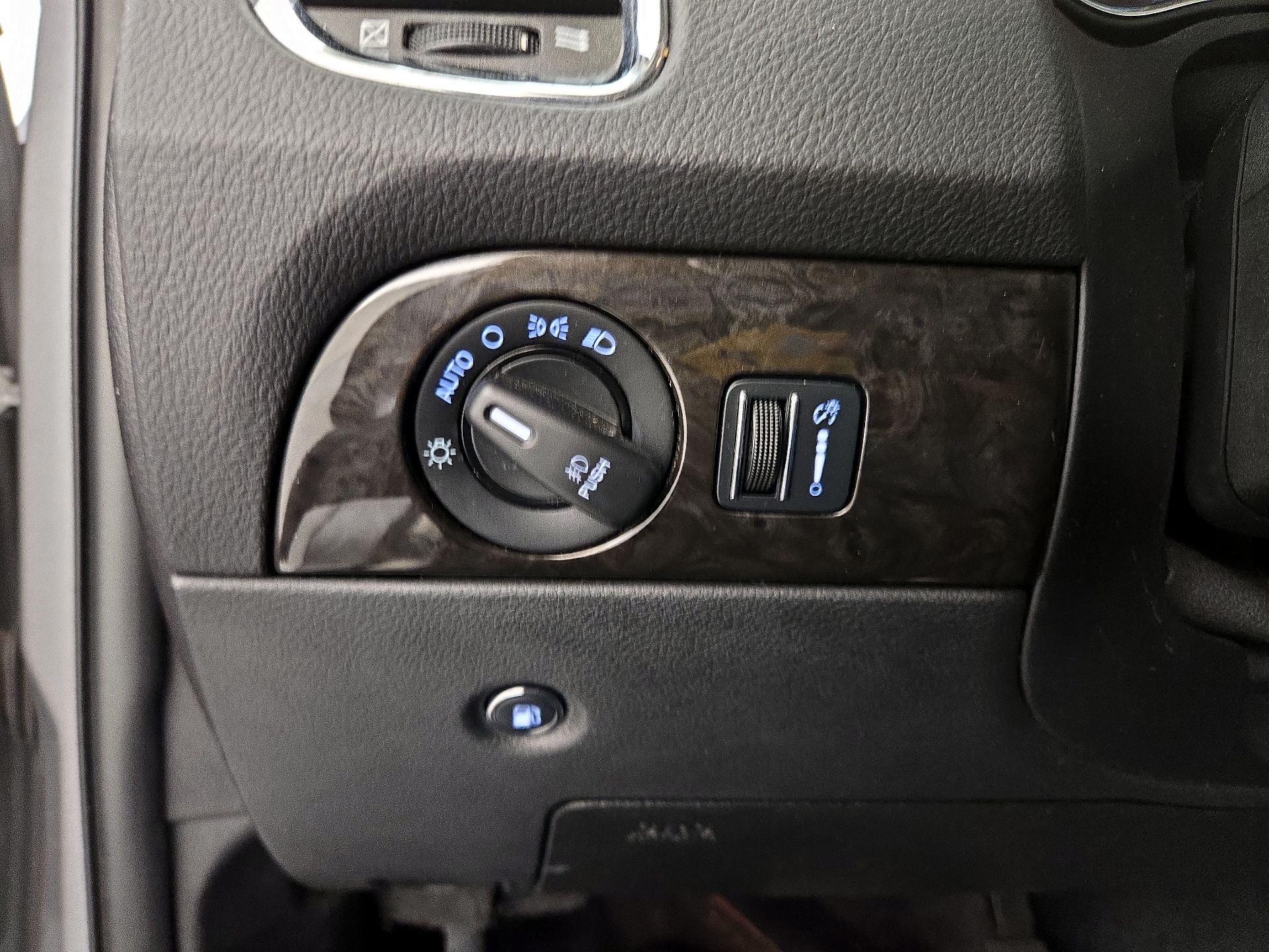 Thumbnail: 2015 Dodge Durango - 13