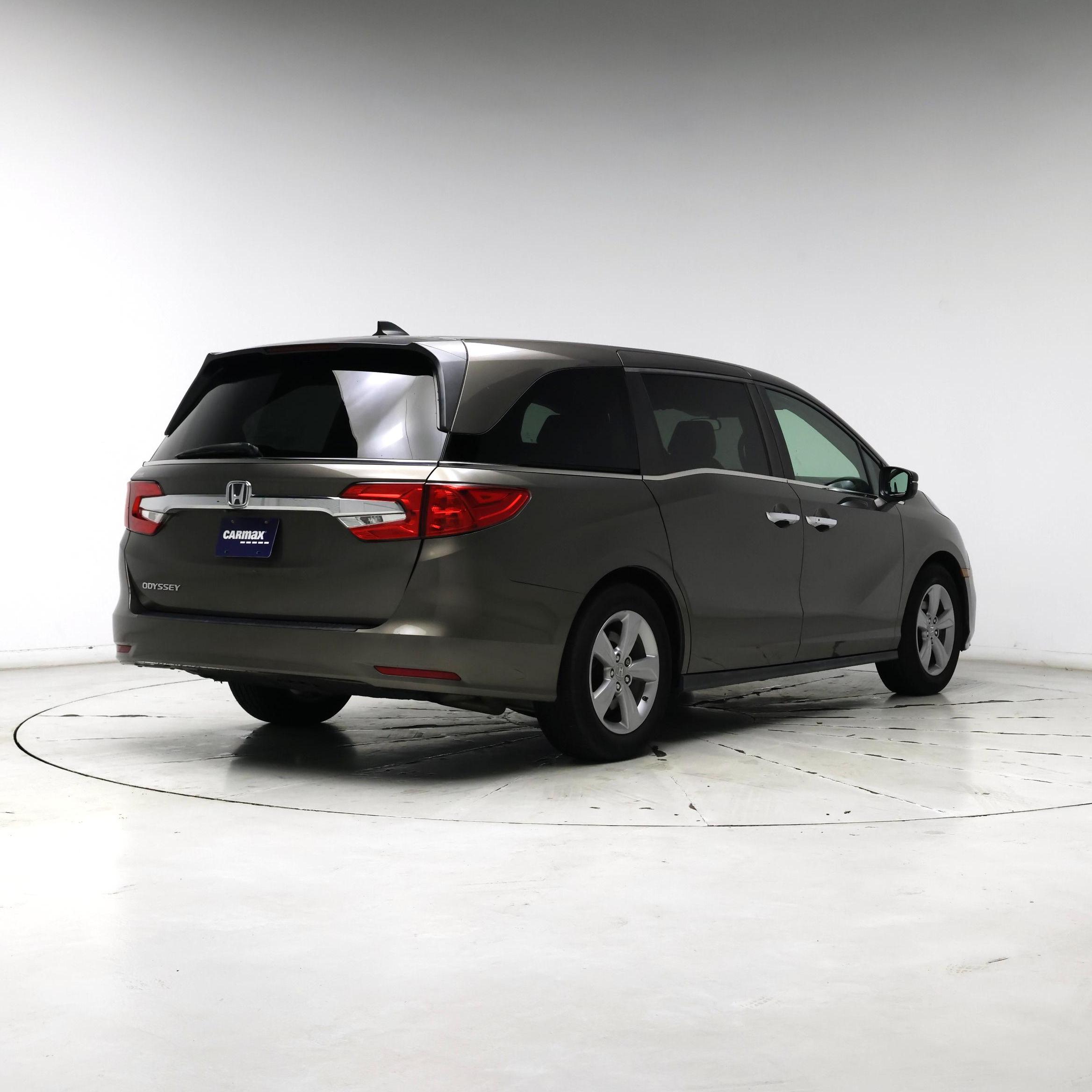 Thumbnail: 2019 Honda Odyssey - 8
