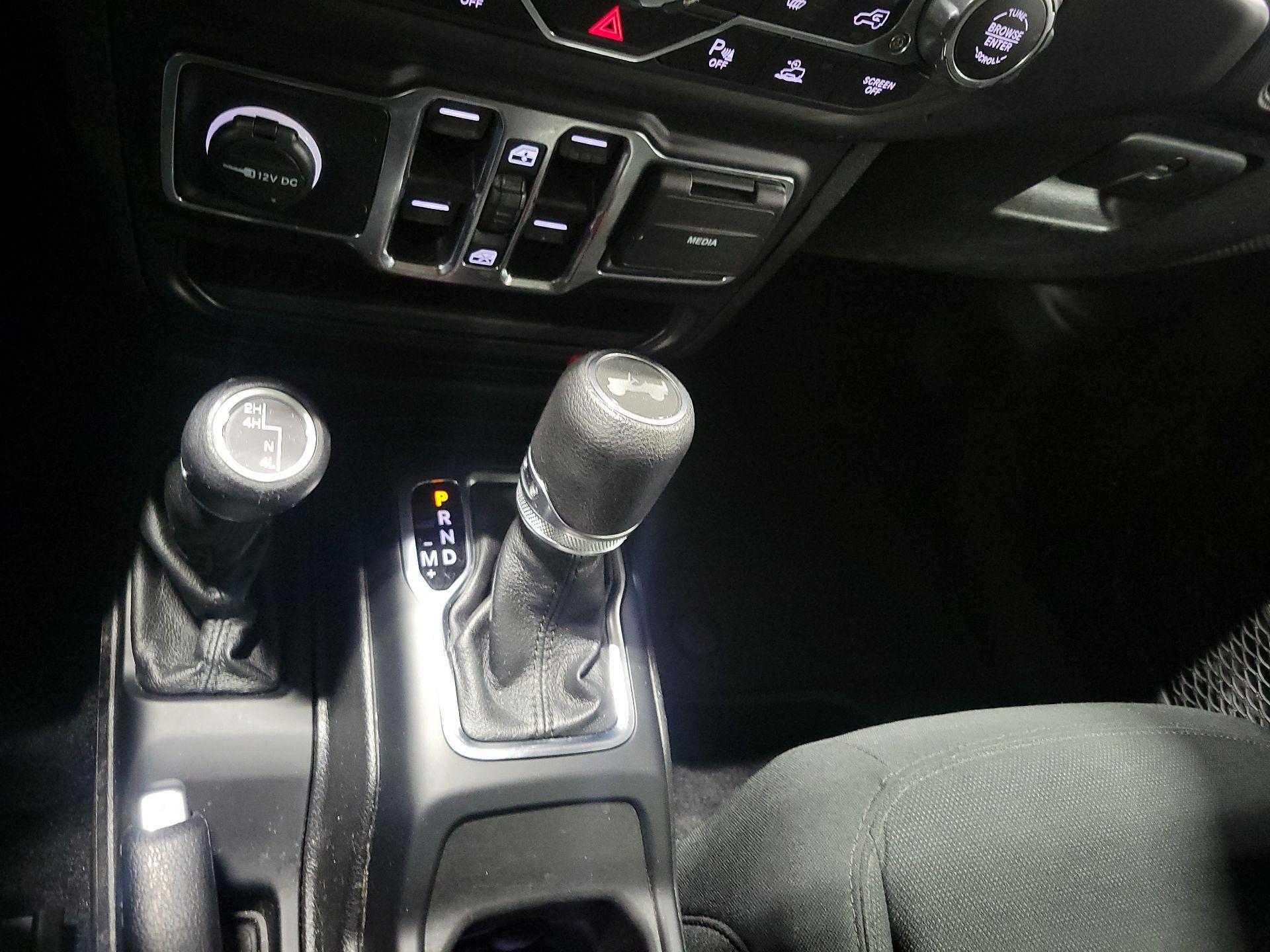 Thumbnail: 2021 Jeep Wrangler - 17
