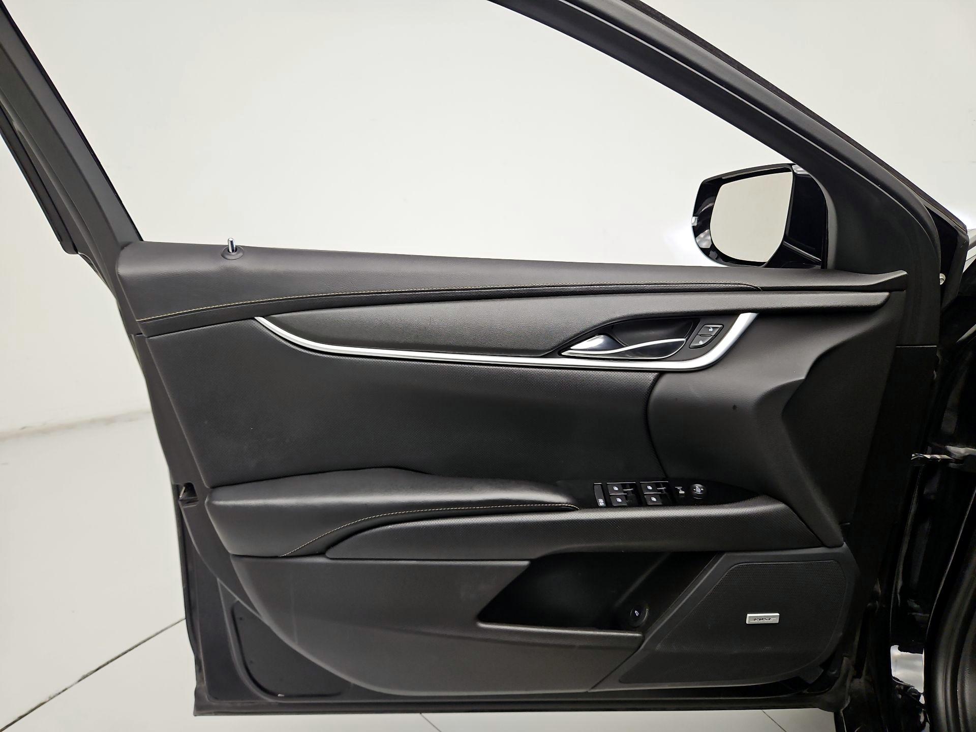 Thumbnail: 2019 Cadillac XTS - 12