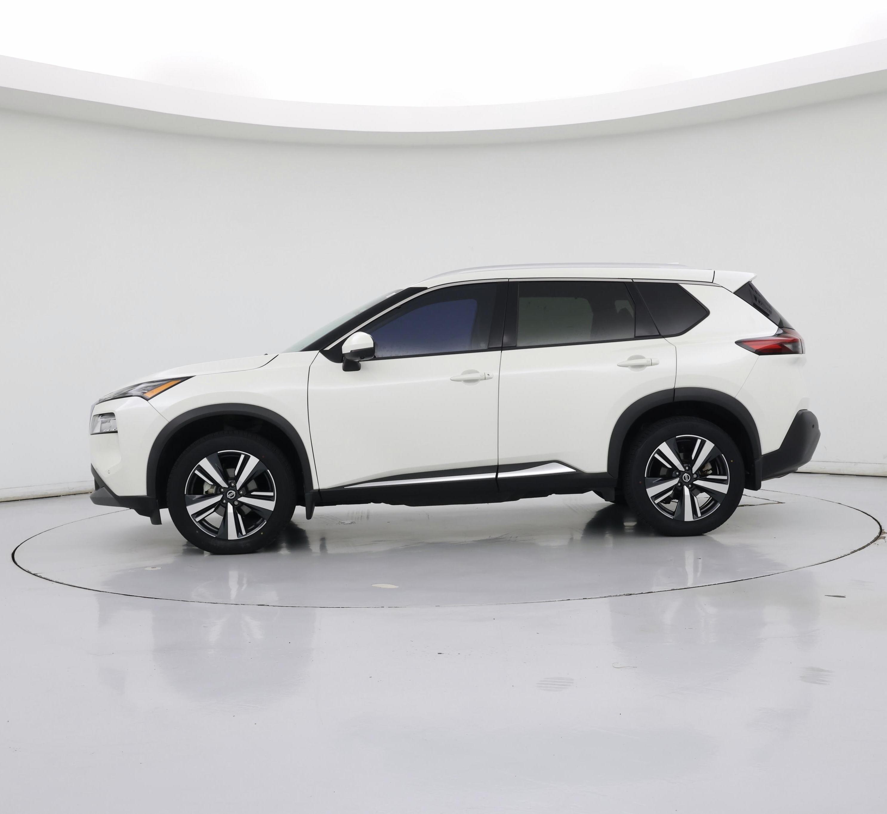 Thumbnail: 2021 Nissan Rogue - 3