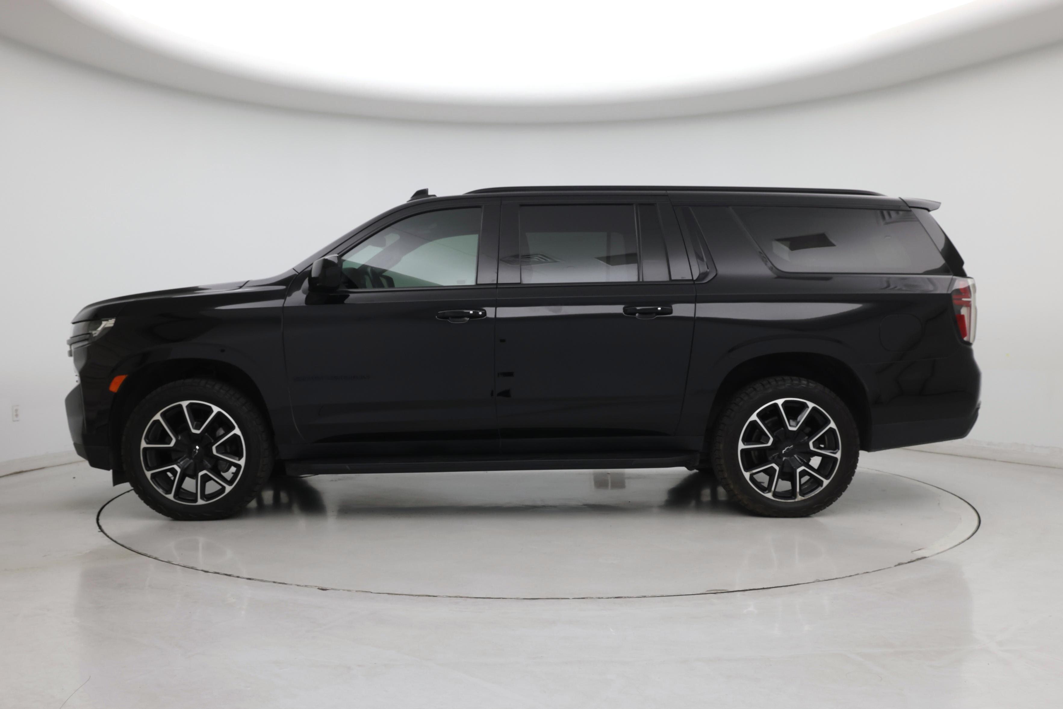 Thumbnail: 2021 Chevrolet Suburban - 3