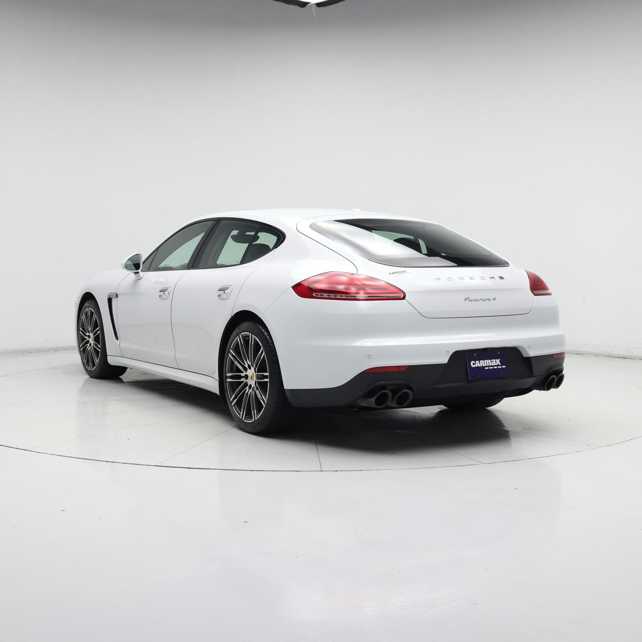 Thumbnail: 2016 Porsche Panamera - 2