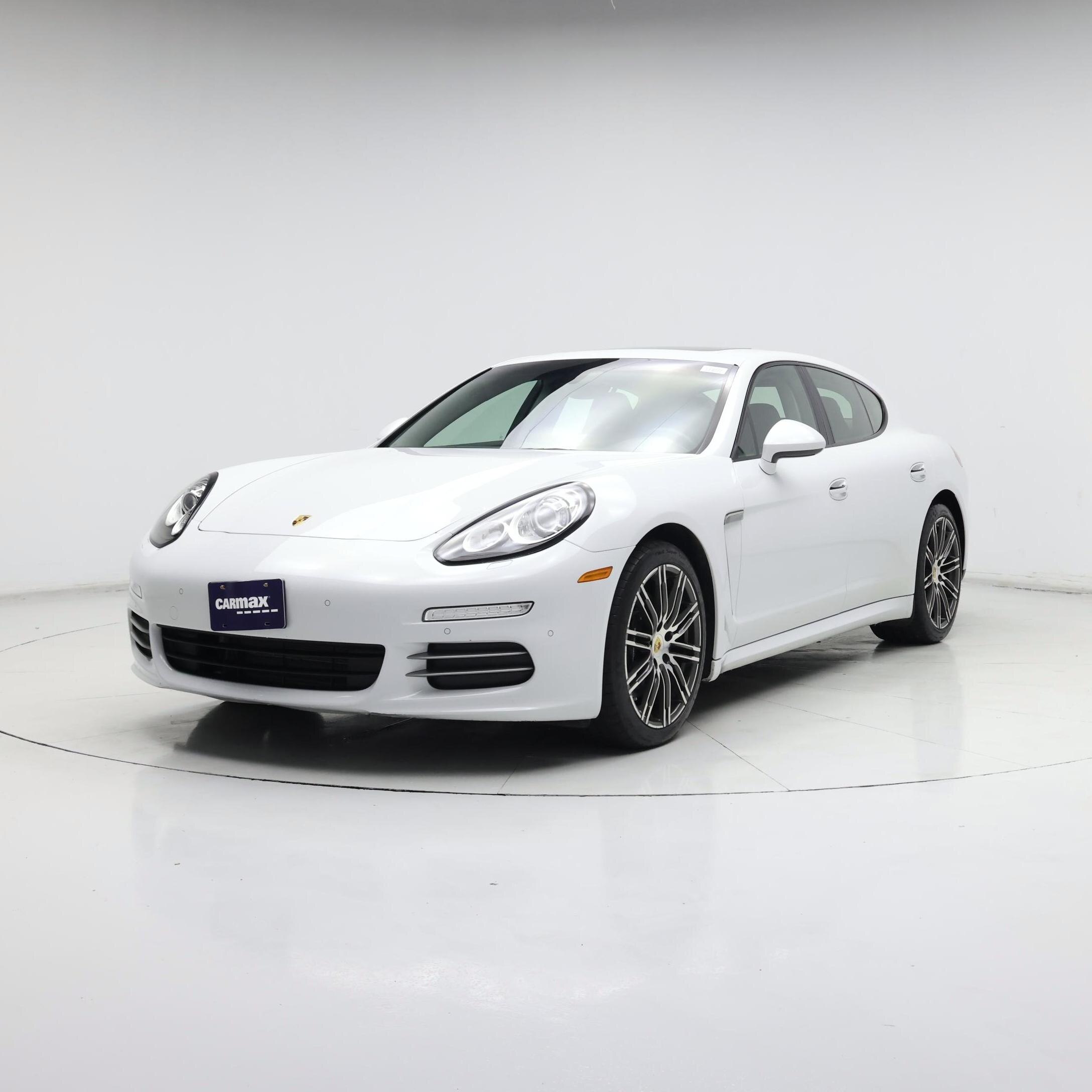 Thumbnail: 2016 Porsche Panamera - 4