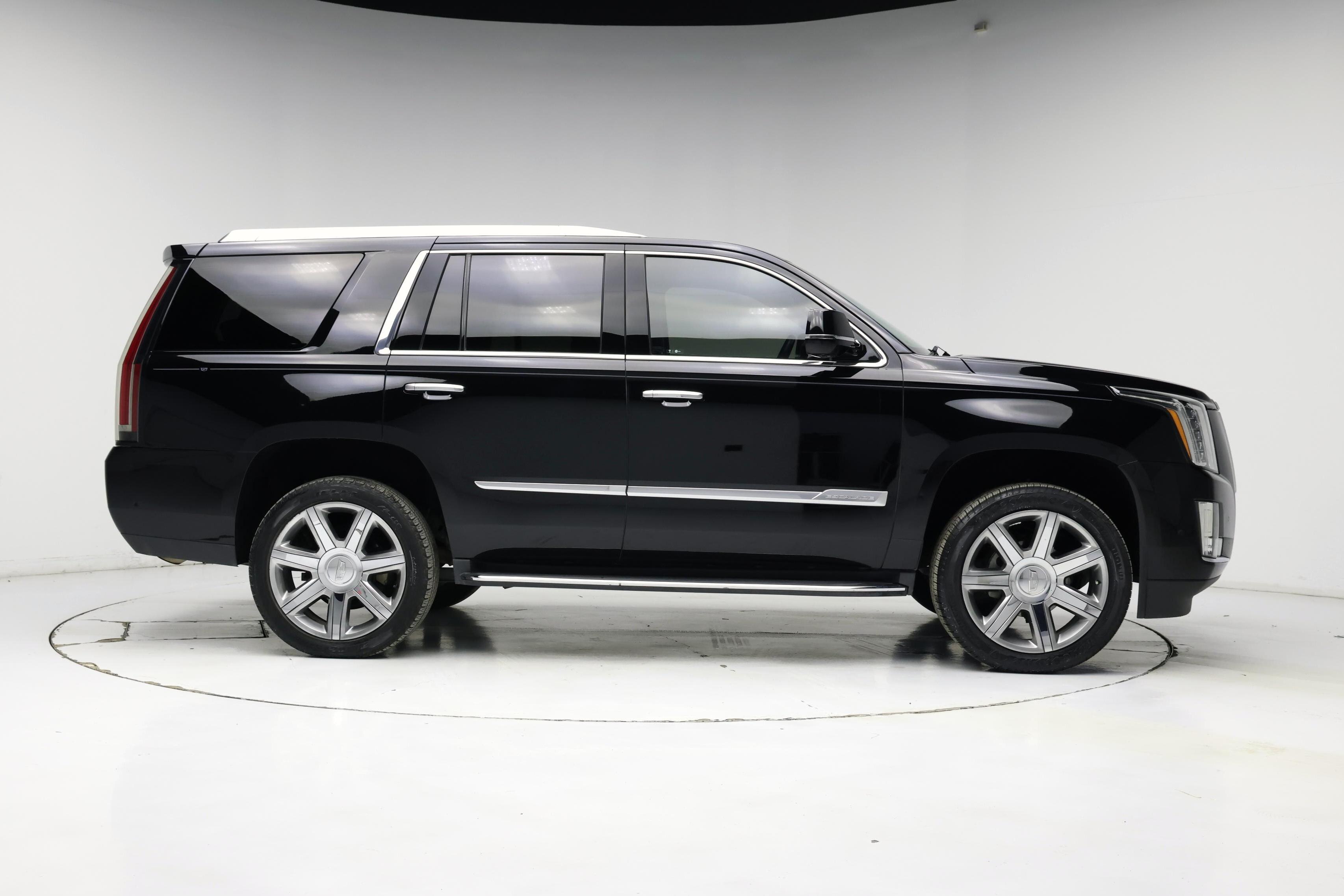 Thumbnail: 2018 Cadillac Escalade - 7