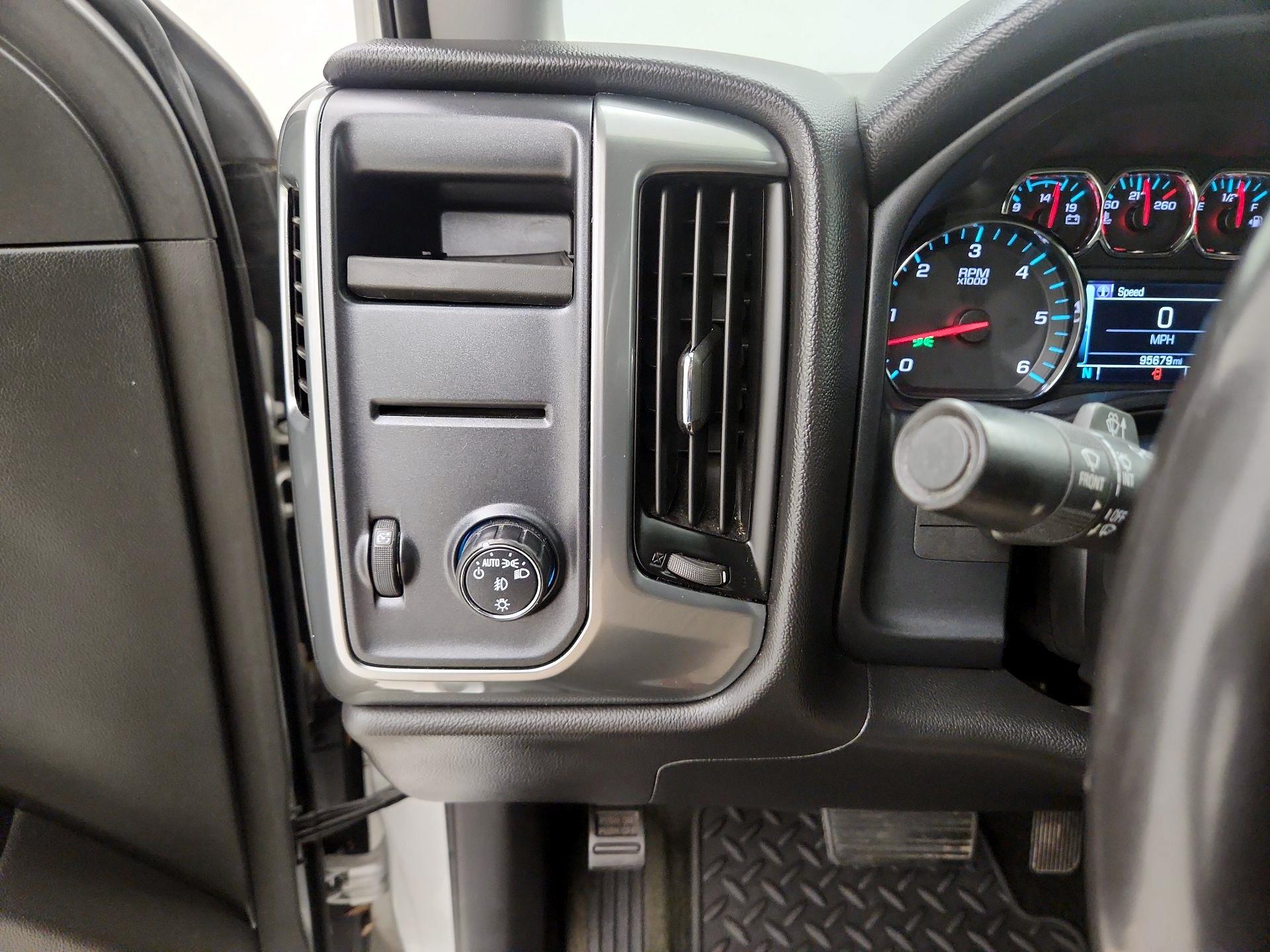 Thumbnail: 2017 Chevrolet Silverado 1500 - 13