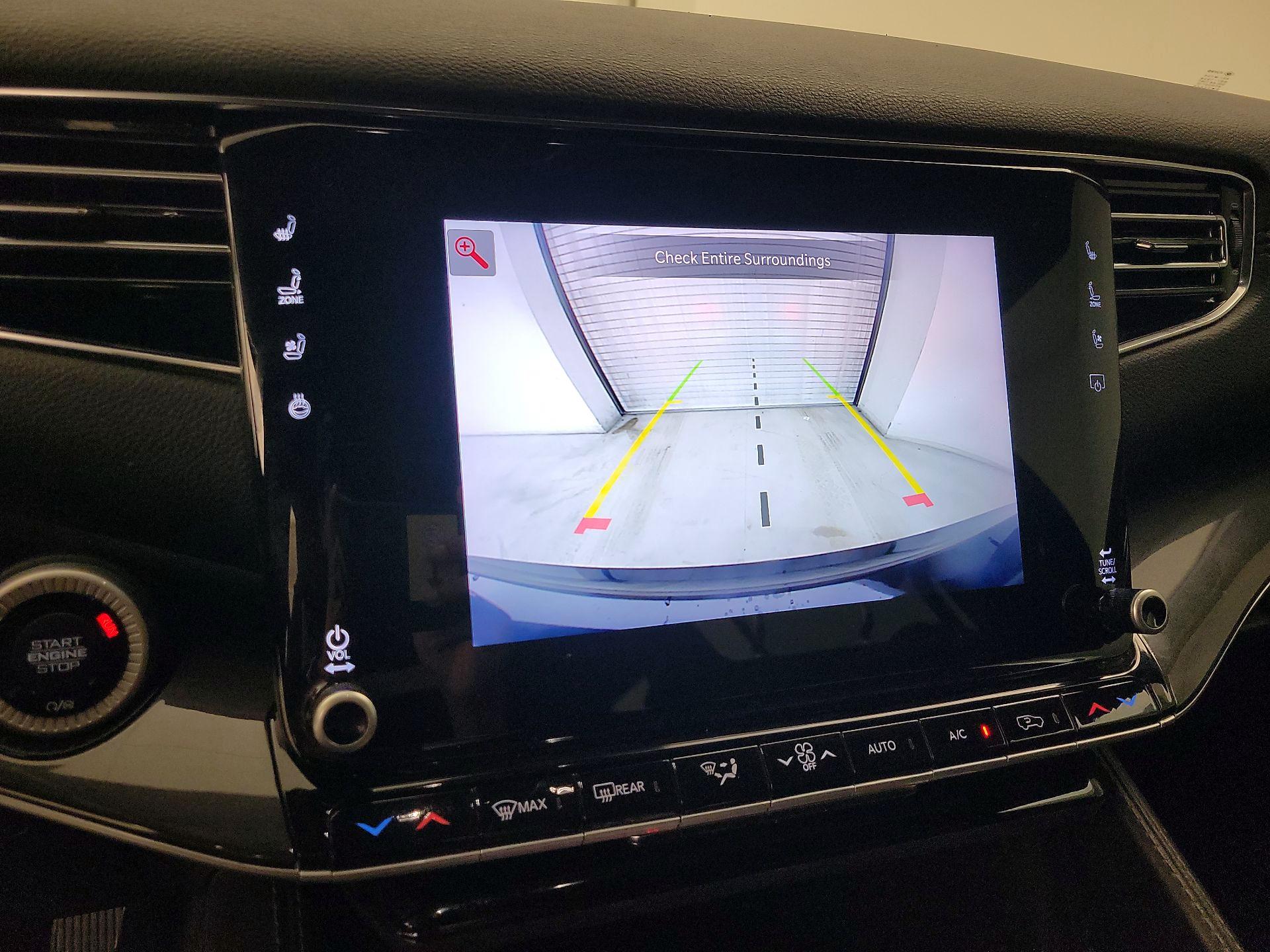 Thumbnail: 2022 Jeep Wagoneer - 15