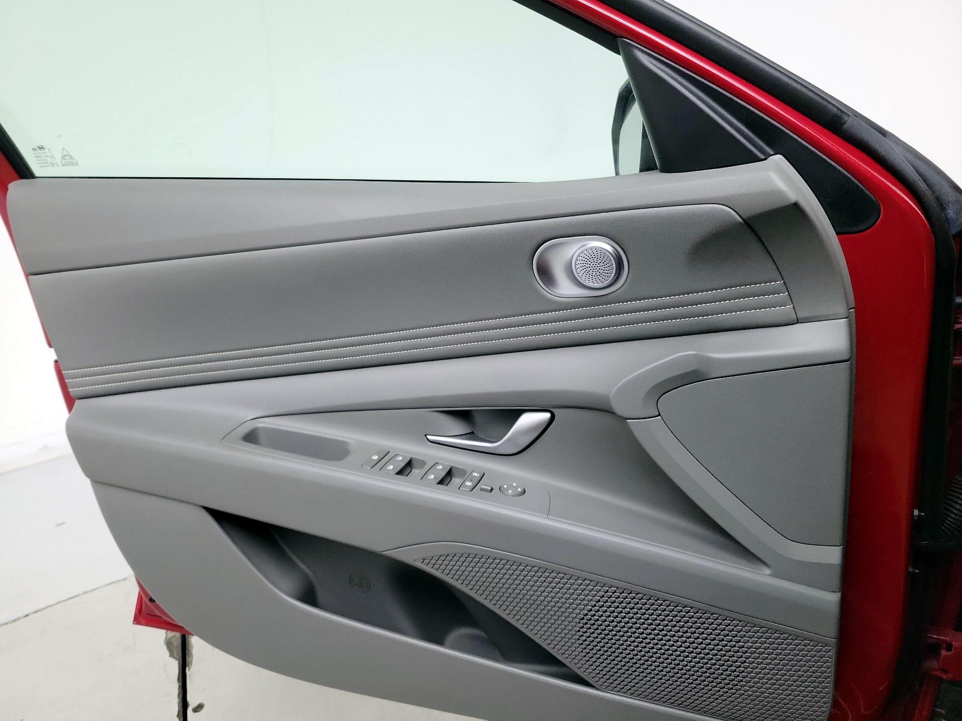 Thumbnail: 2023 Hyundai Elantra - 12