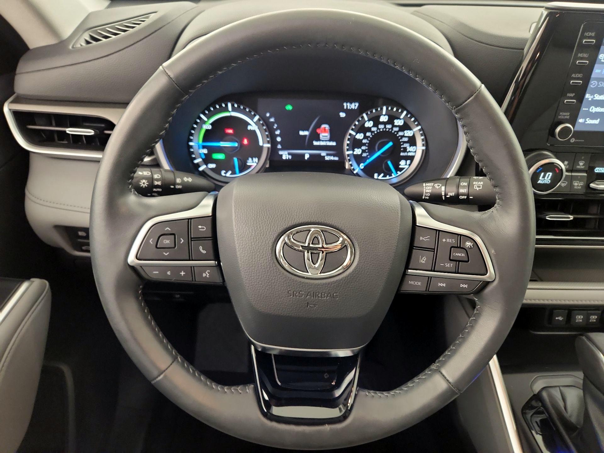 Thumbnail: 2021 Toyota Highlander - 10