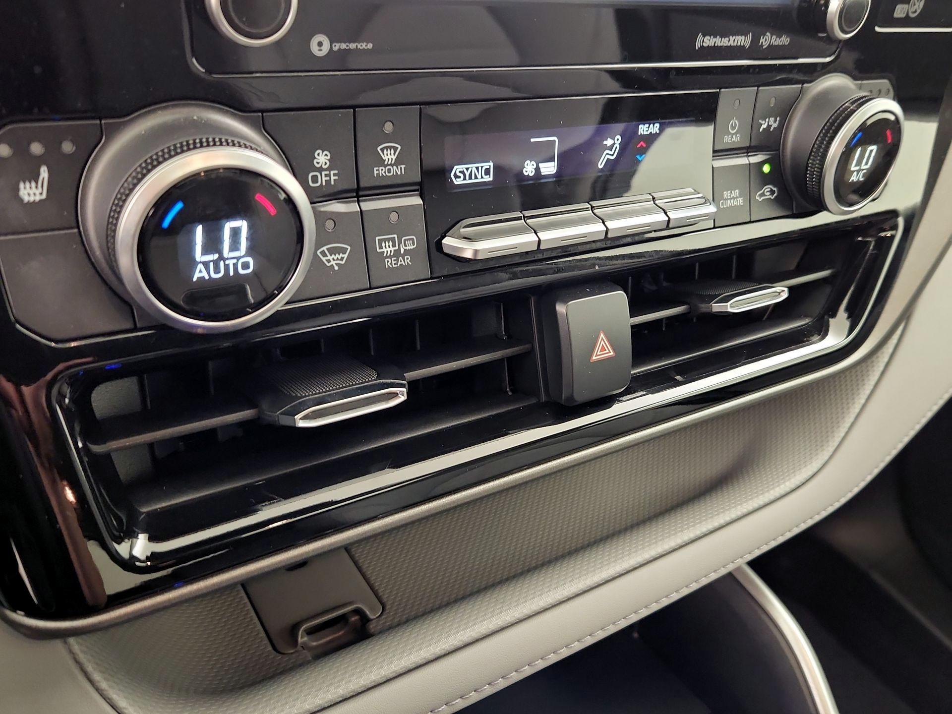 Thumbnail: 2021 Toyota Highlander - 16