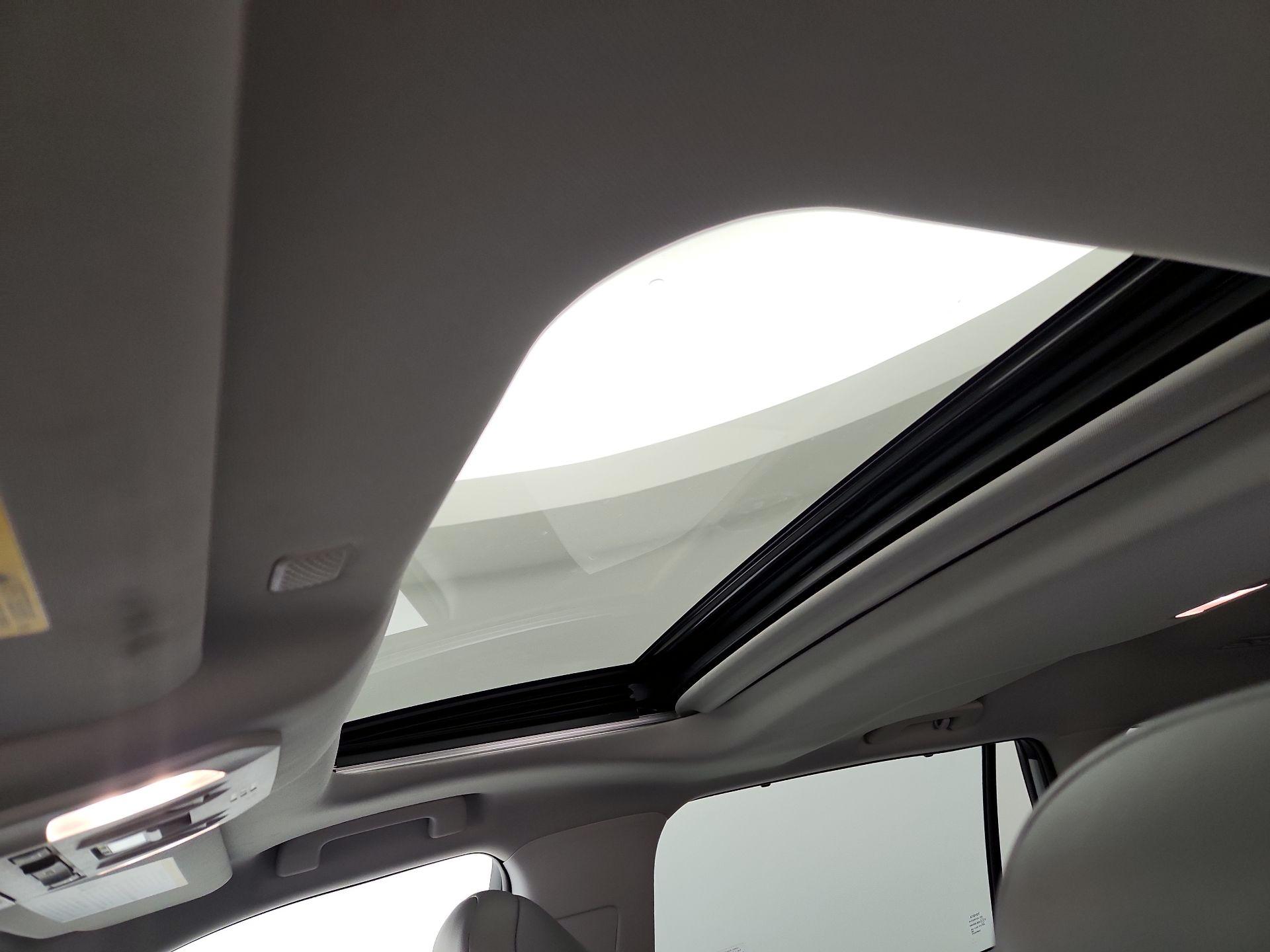 Thumbnail: 2021 Toyota Highlander - 19