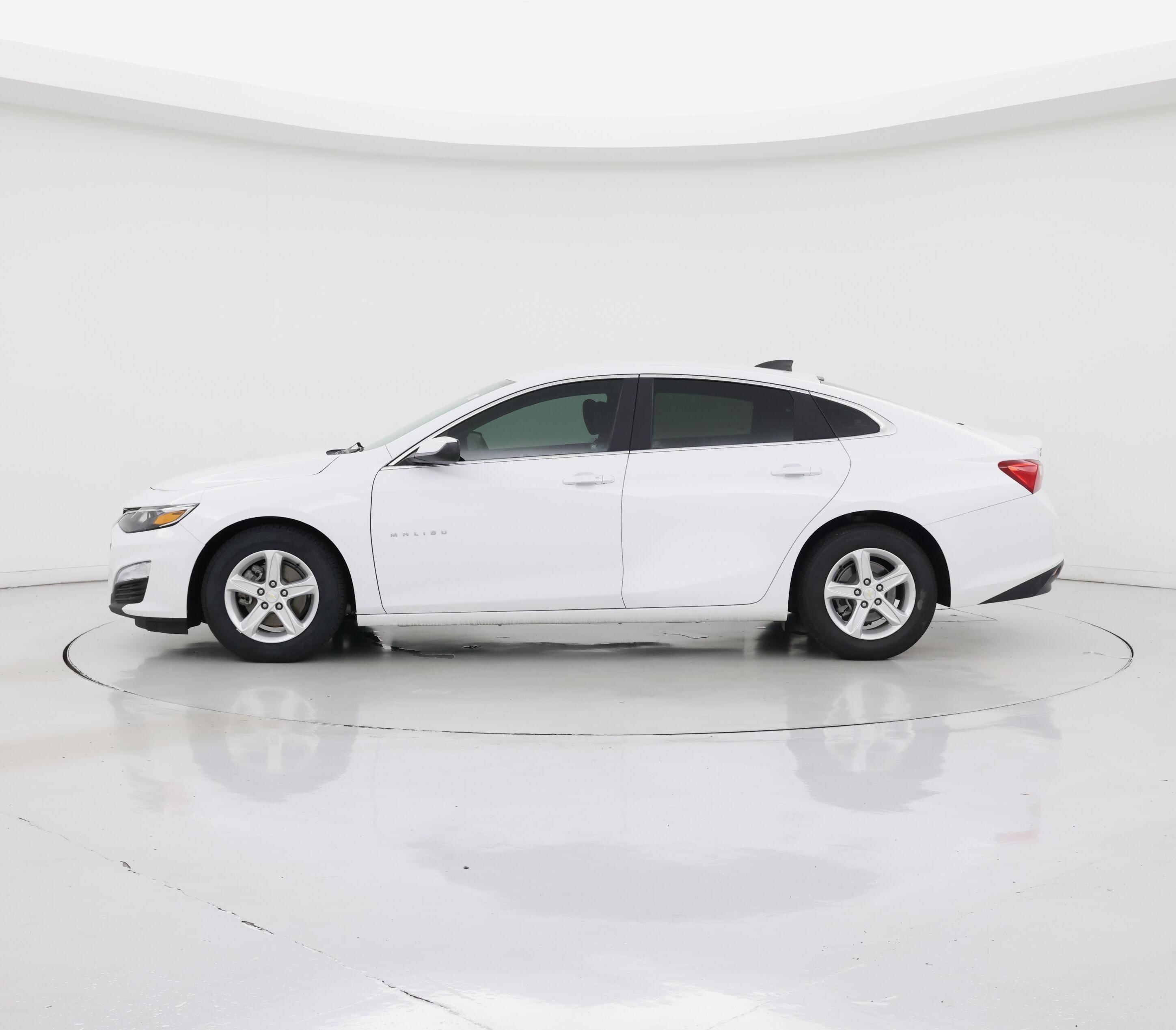 Thumbnail: 2020 Chevrolet Malibu - 3