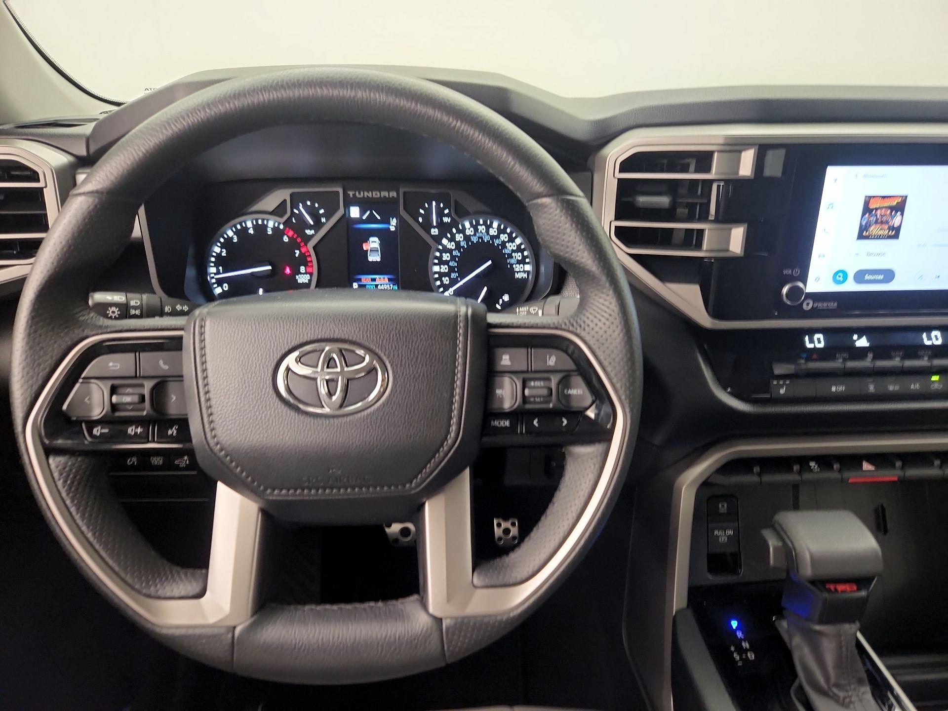 Thumbnail: 2022 Toyota Tundra - 10