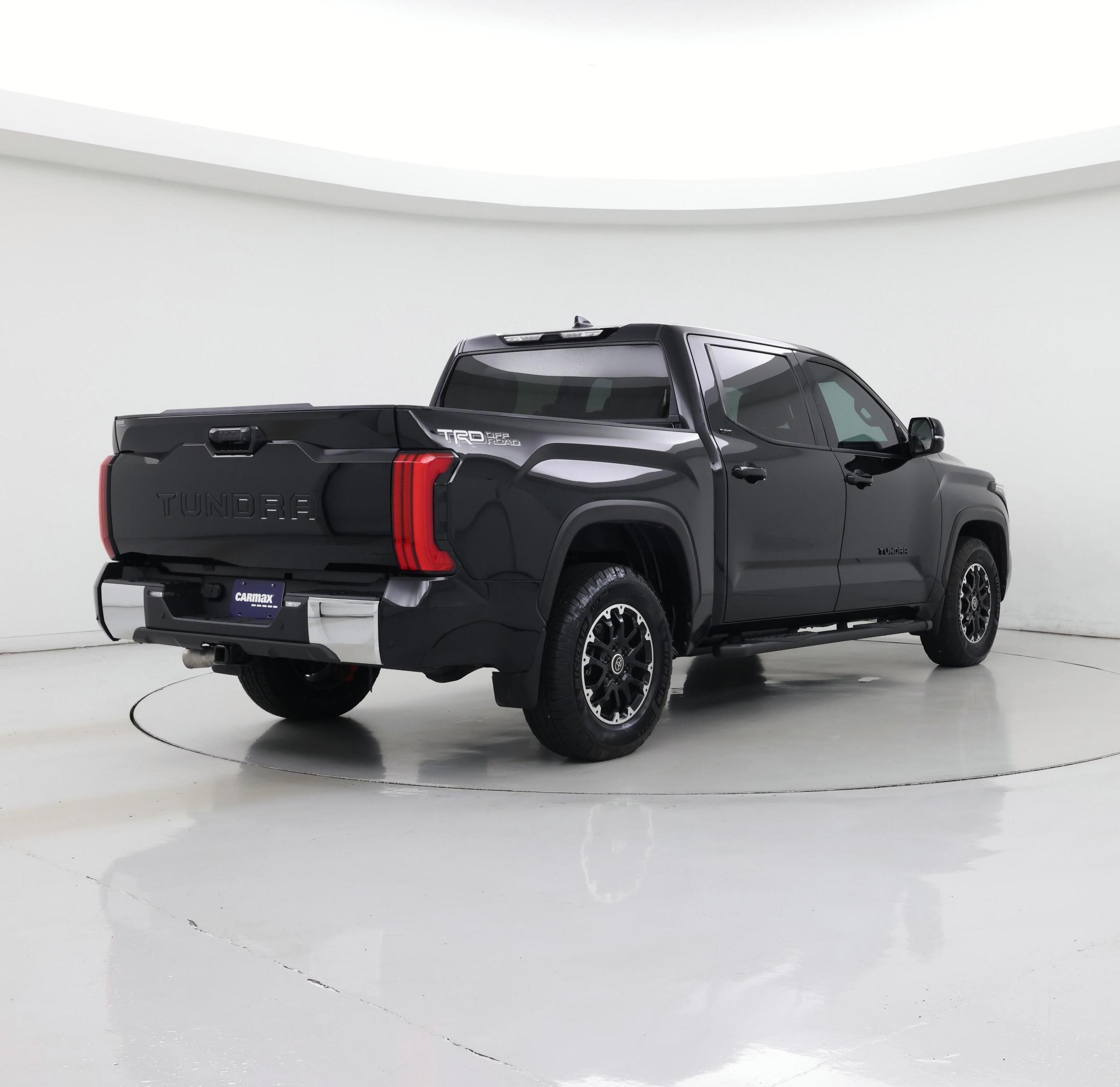 Thumbnail: 2022 Toyota Tundra - 8