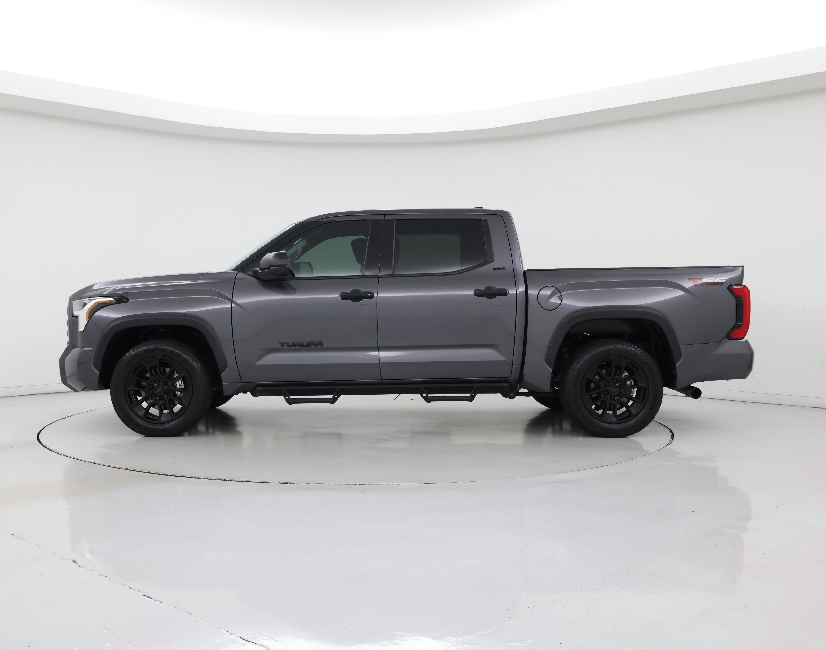 Thumbnail: 2022 Toyota Tundra - 3