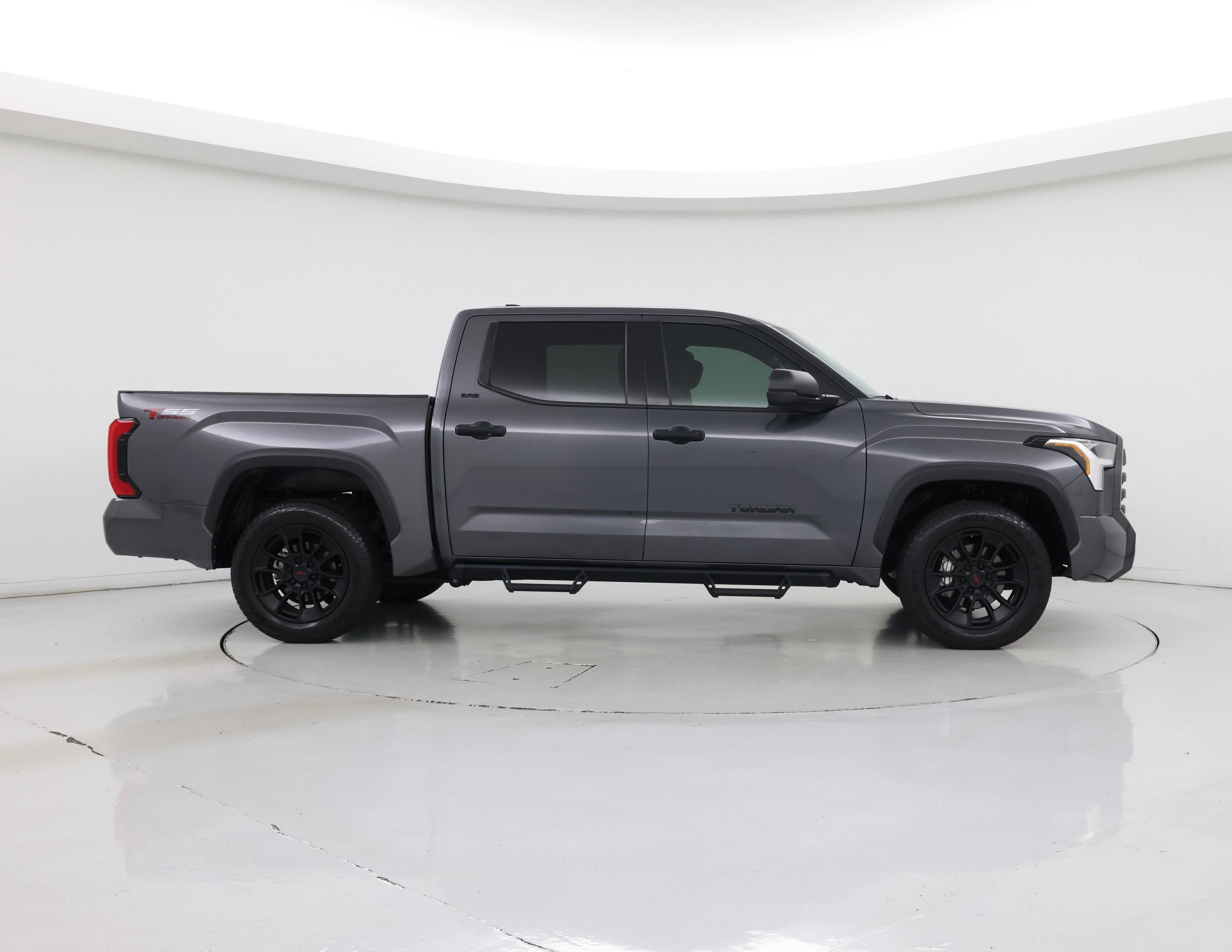 Thumbnail: 2022 Toyota Tundra - 7