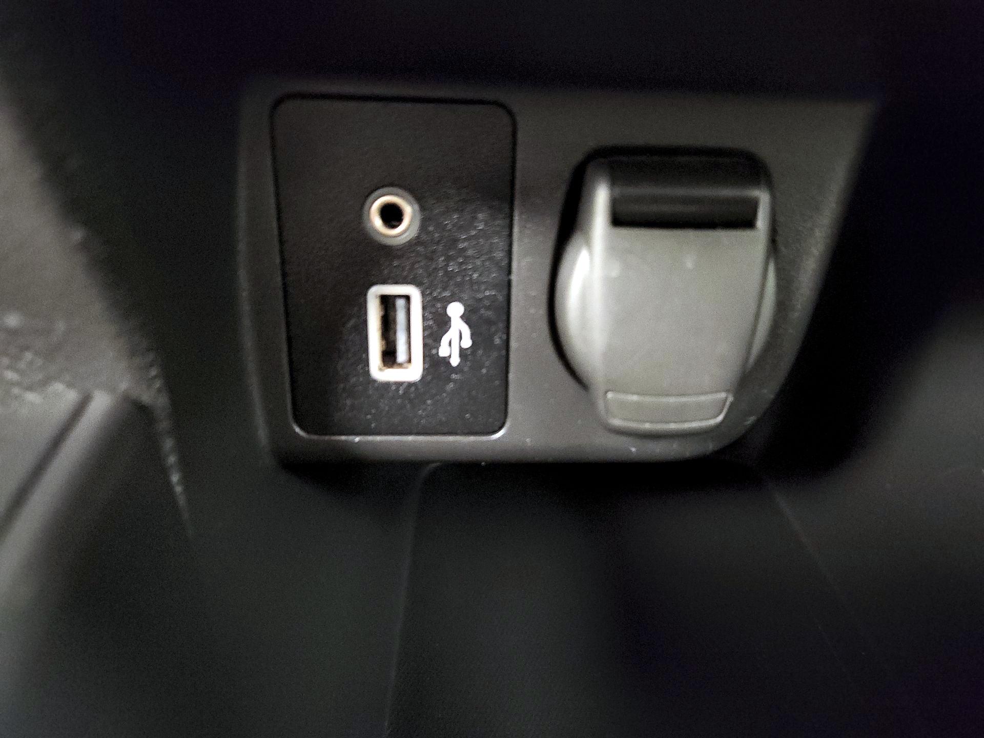 Thumbnail: 2021 Nissan Versa - 17