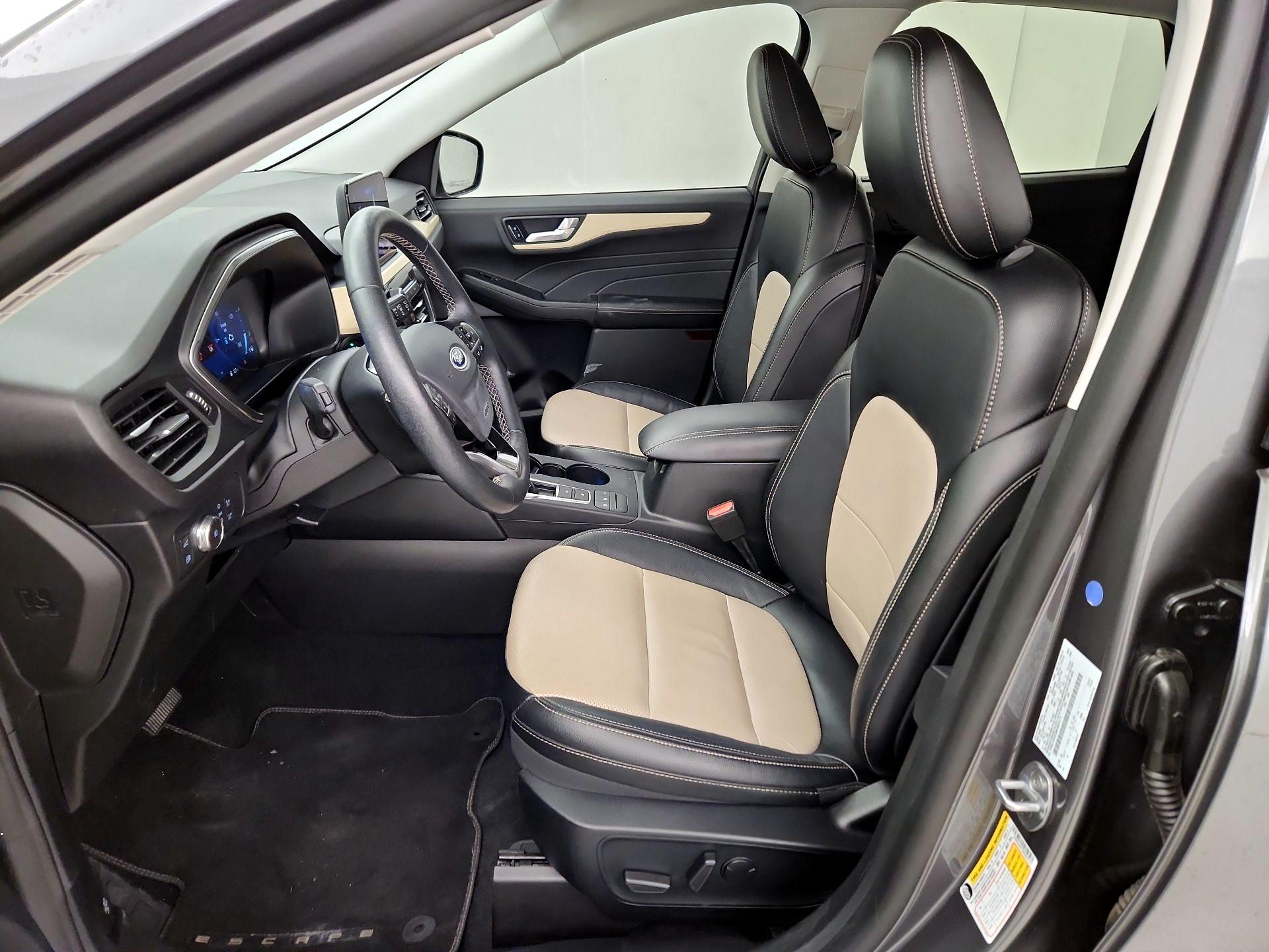 Thumbnail: 2021 Ford Escape - 11
