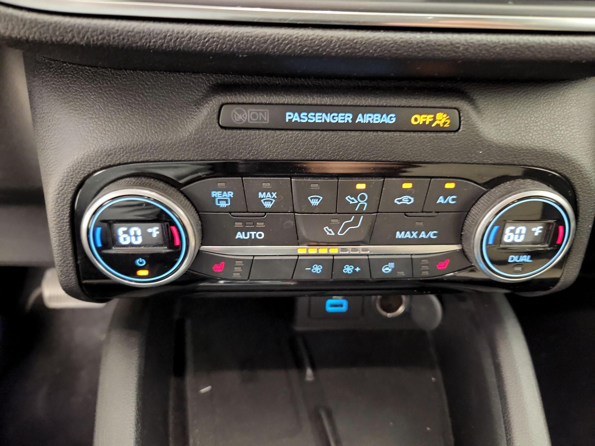 Thumbnail: 2021 Ford Escape - 17