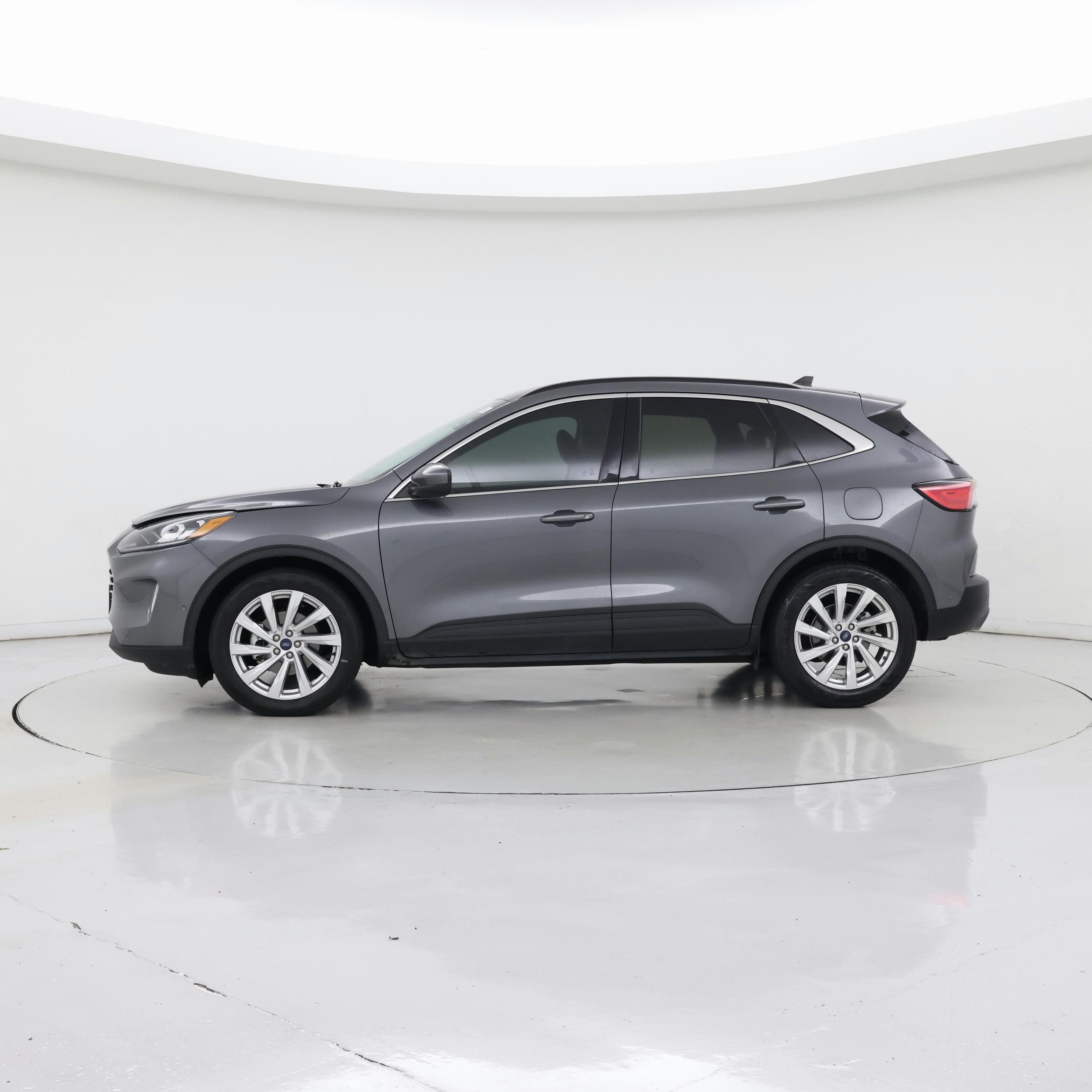 Thumbnail: 2021 Ford Escape - 3