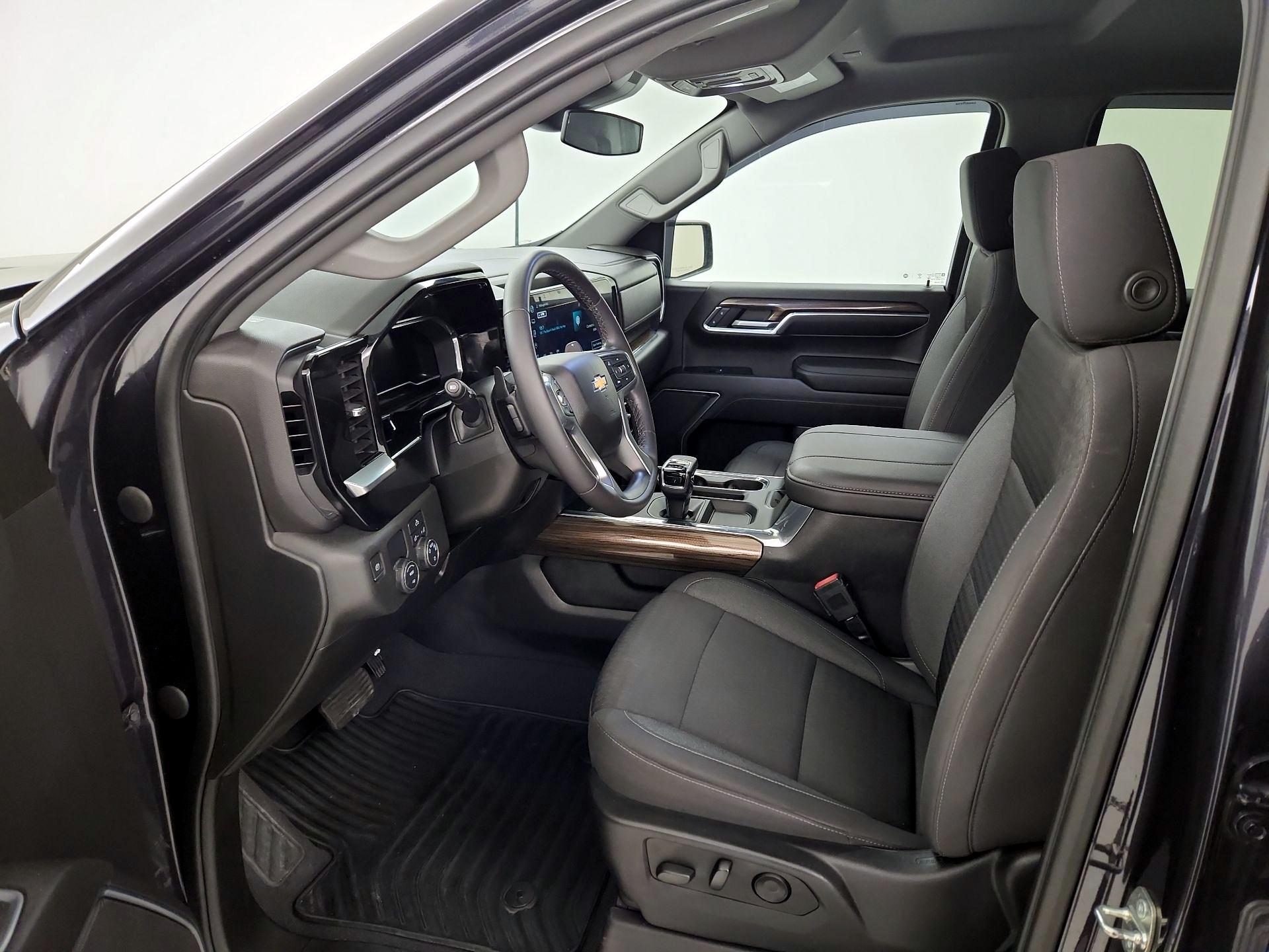 Thumbnail: 2023 Chevrolet Silverado 1500 - 11