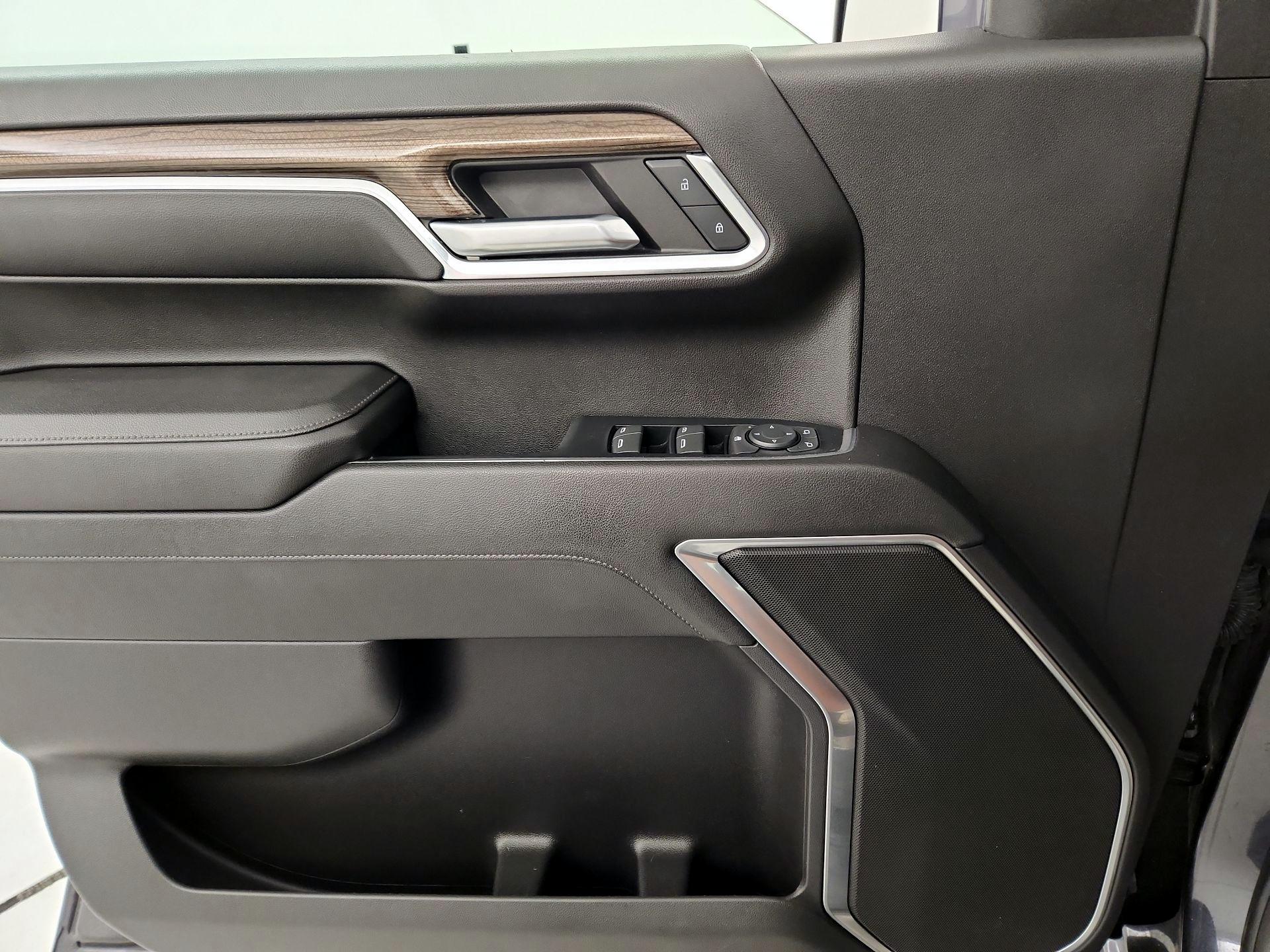 Thumbnail: 2023 Chevrolet Silverado 1500 - 12