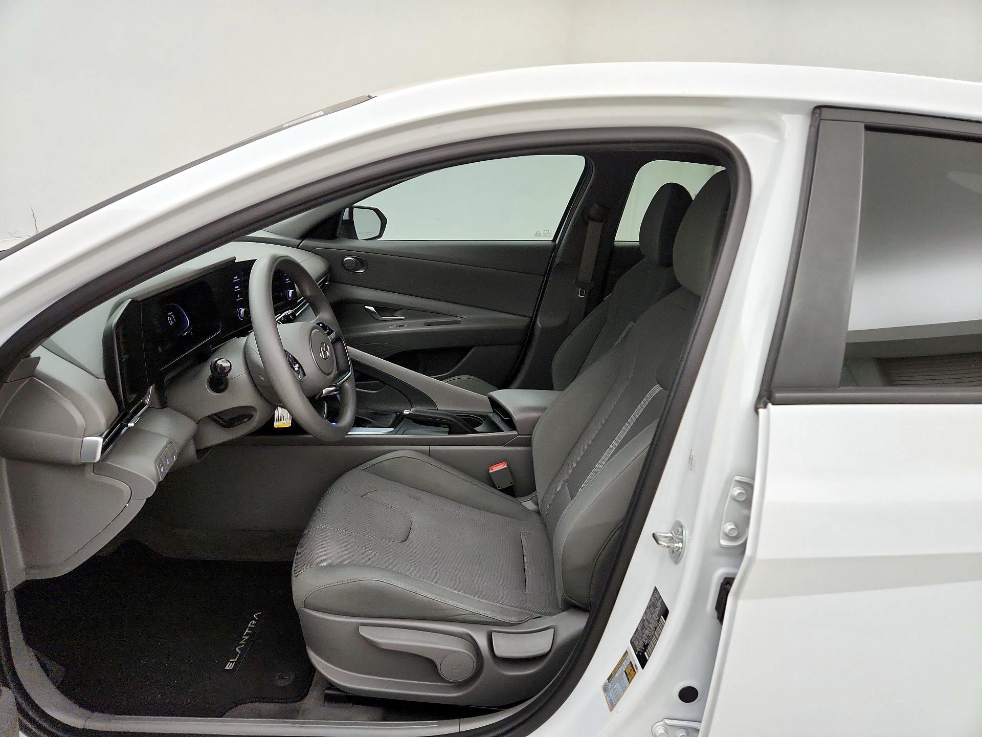 Thumbnail: 2024 Hyundai Elantra - 11
