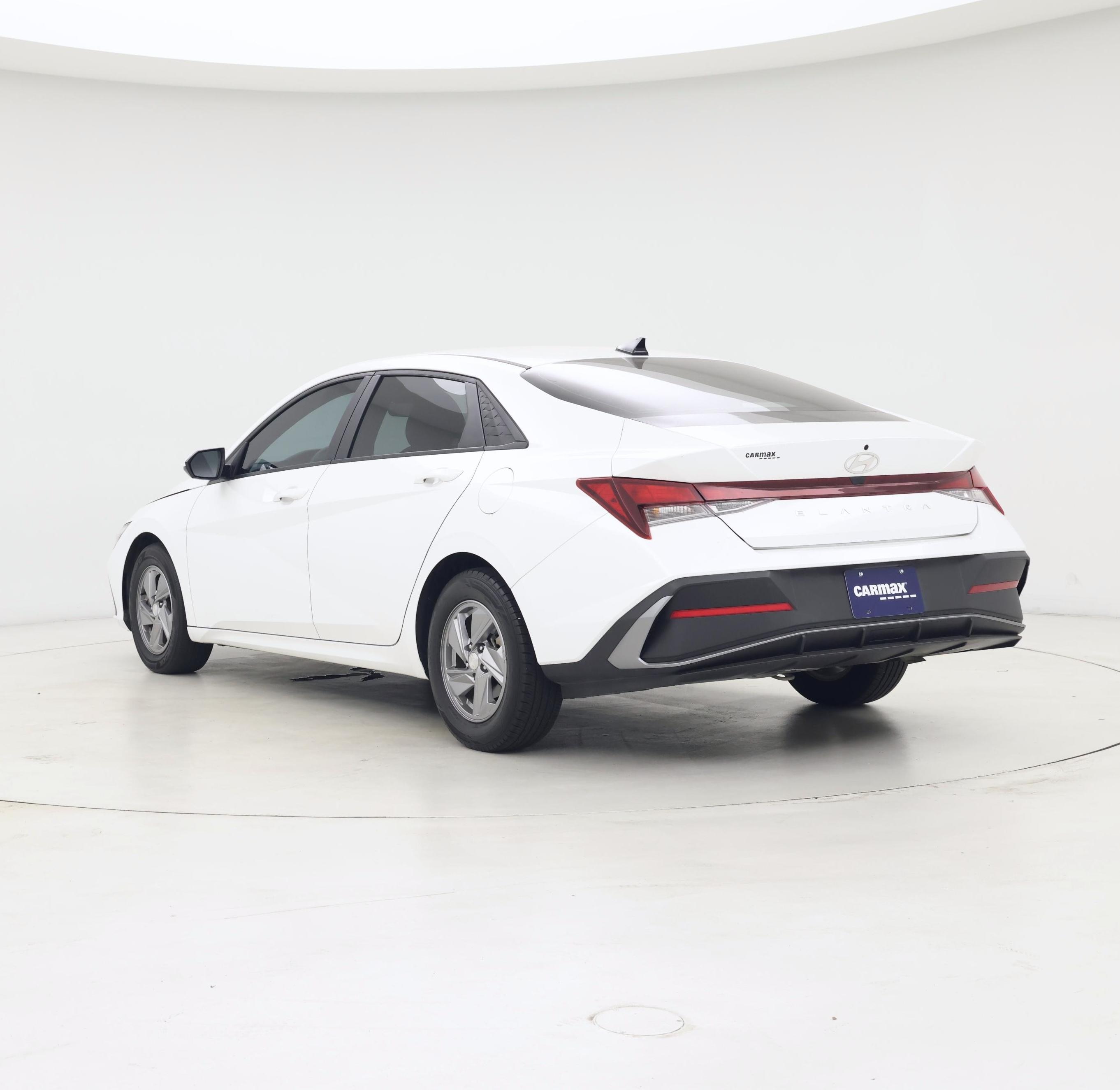 Thumbnail: 2024 Hyundai Elantra - 2