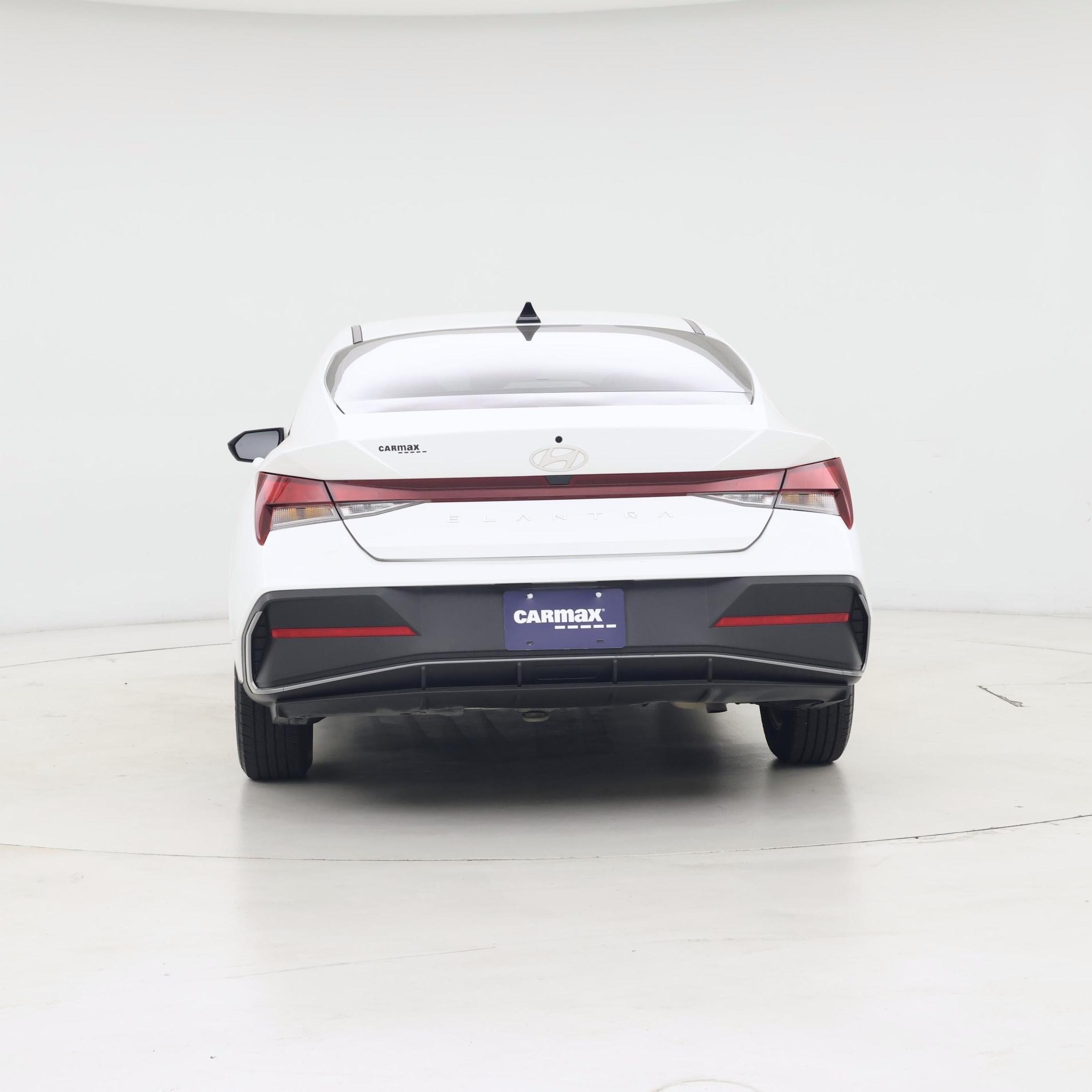 Thumbnail: 2024 Hyundai Elantra - 6