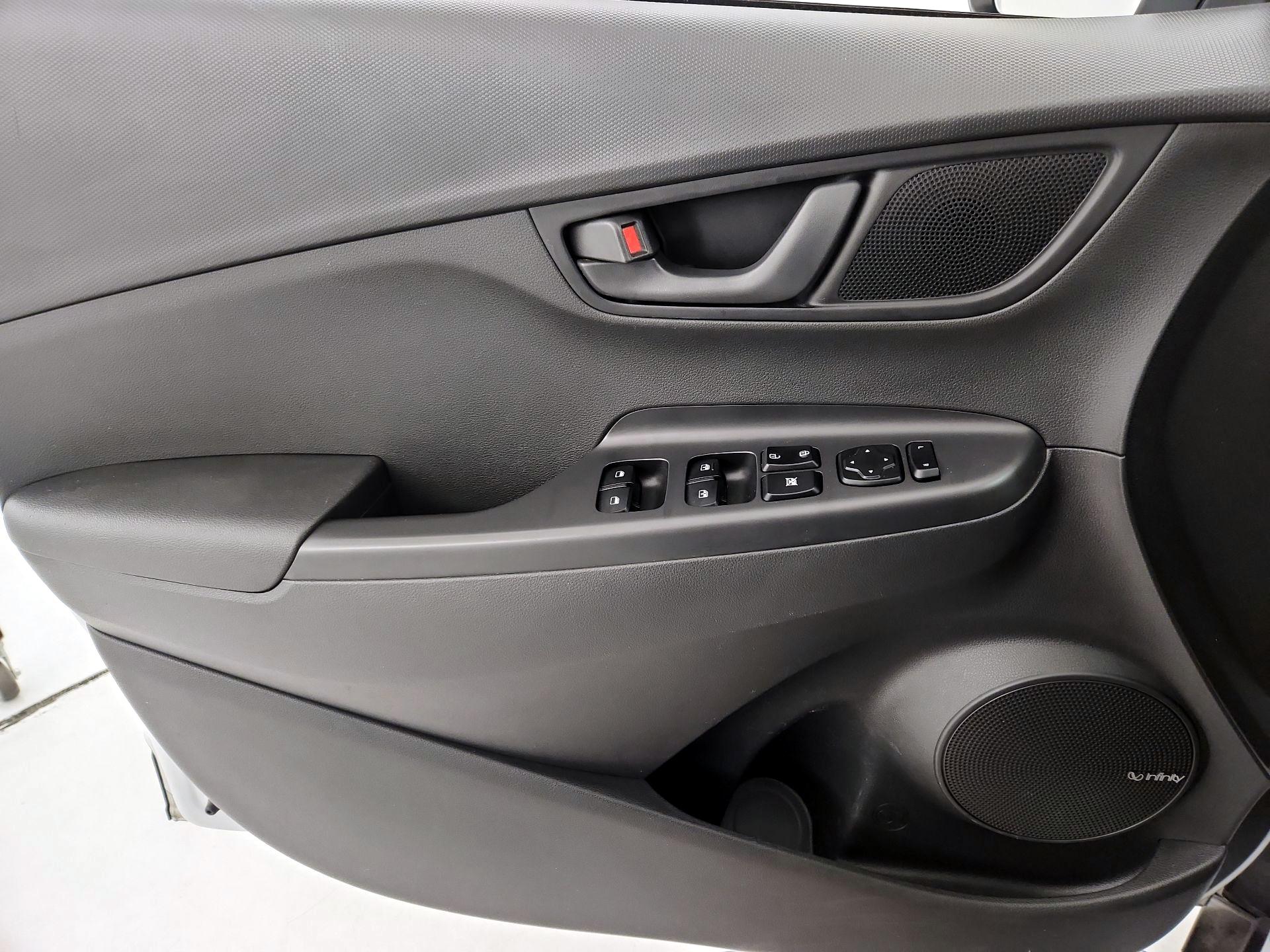 Thumbnail: 2019 Hyundai Kona - 12