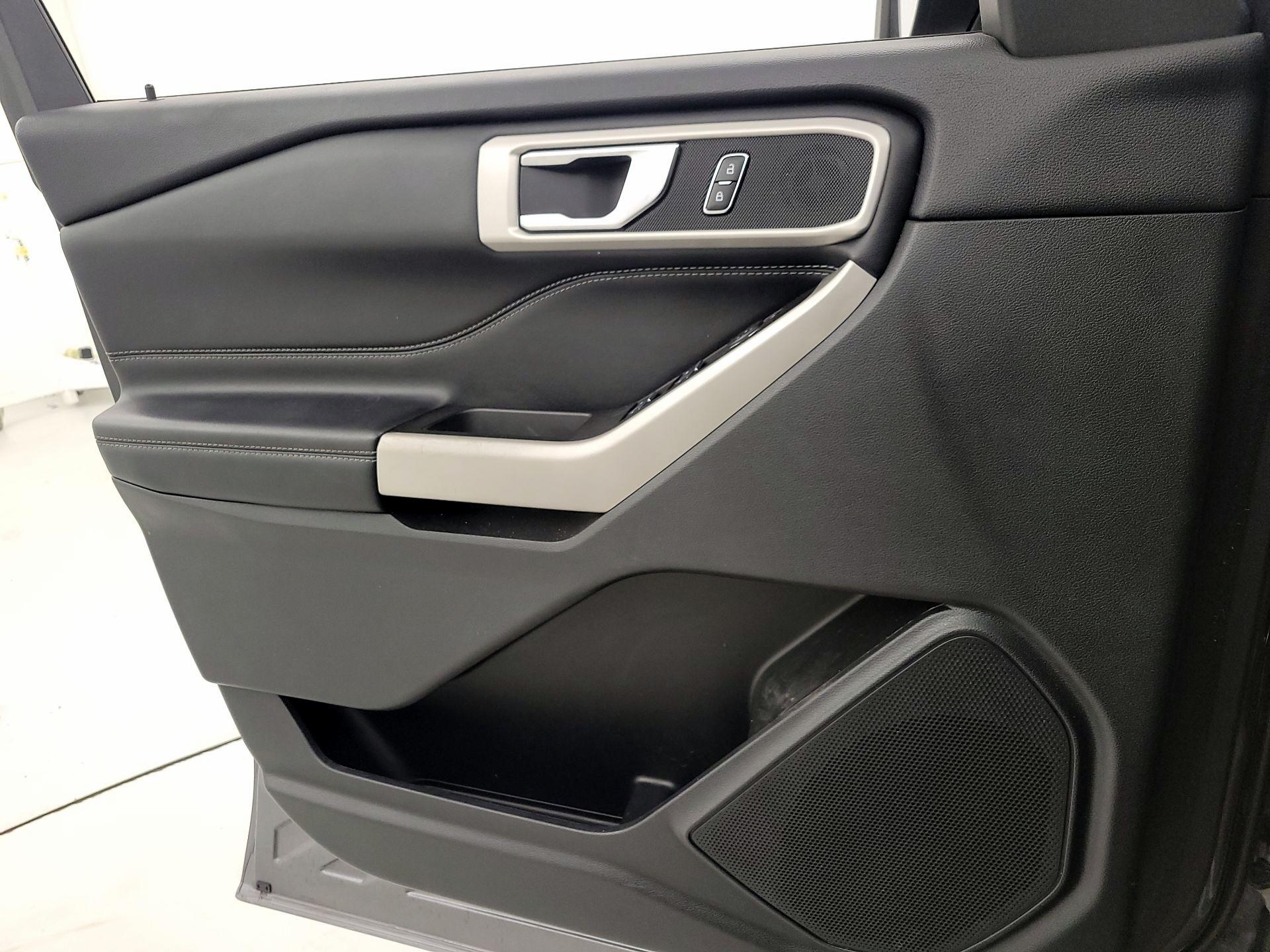 Thumbnail: 2022 Ford Explorer - 12